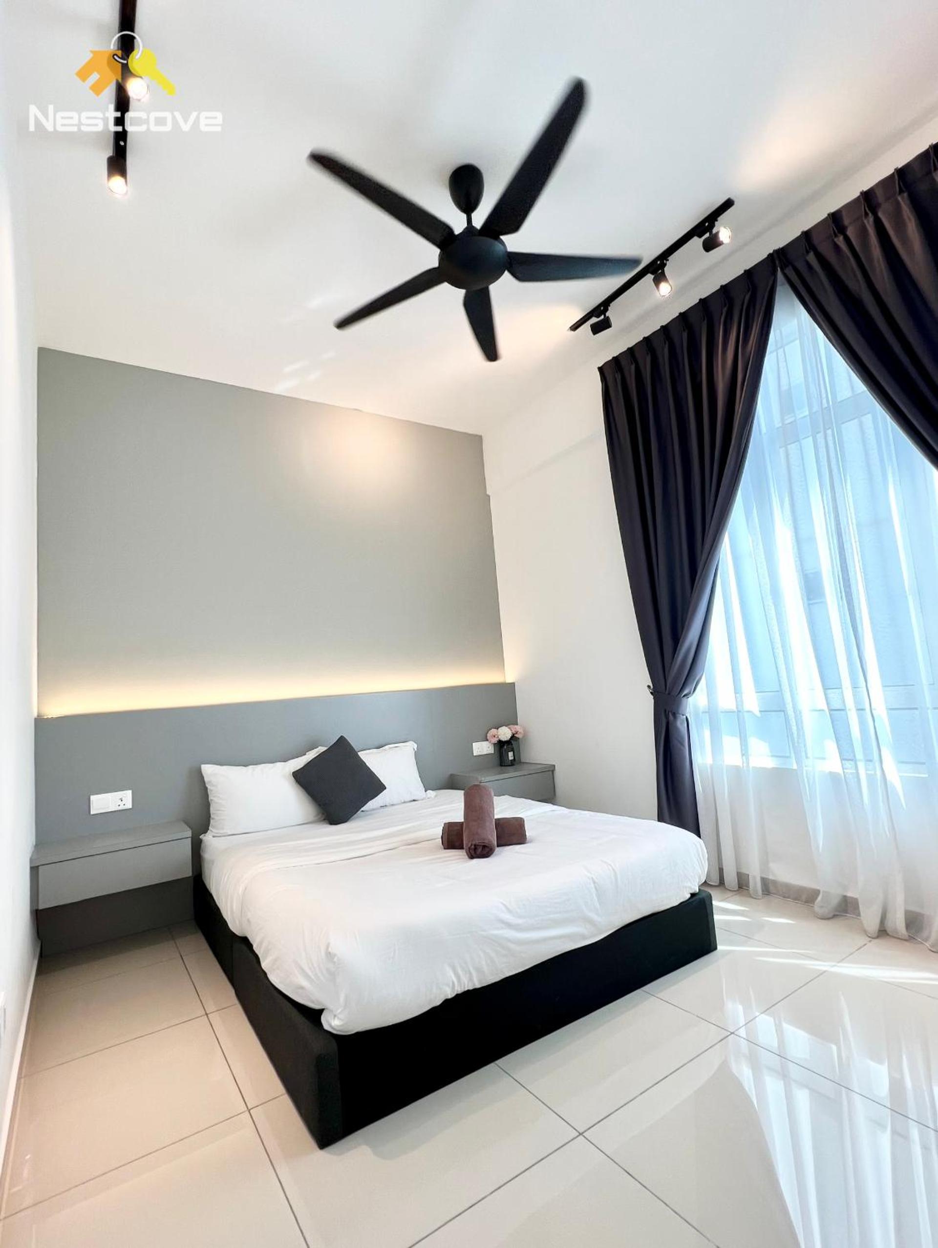 Novo 8 Residences & Suites AQUA Pool by Nestcove photo 5