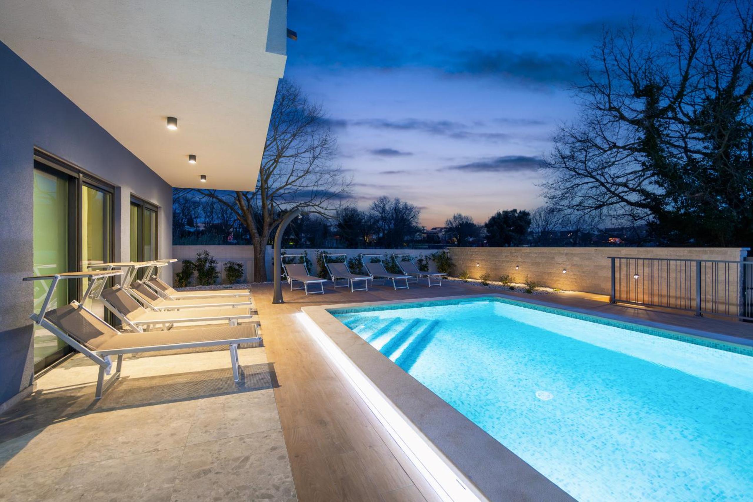 Villa Bay I near Medulin for 9 people with heated pool - playground & whirpool only 100 meters from the beach - pet friendly photo 3
