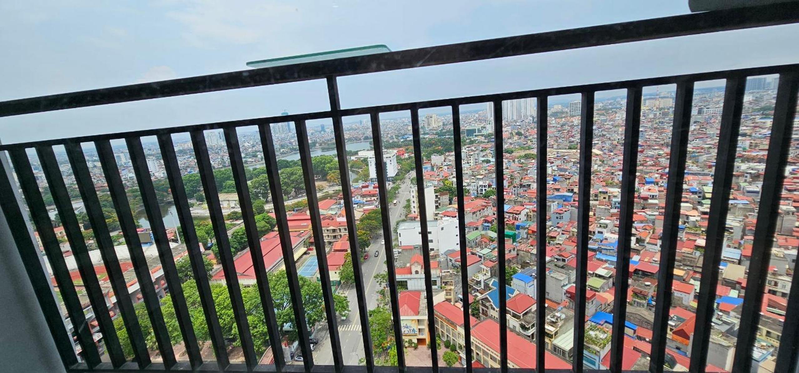 AnE House 2 - Spacious 2BR Apartment 69m2 - SHP Plaza - Hai Phong City Center view 3