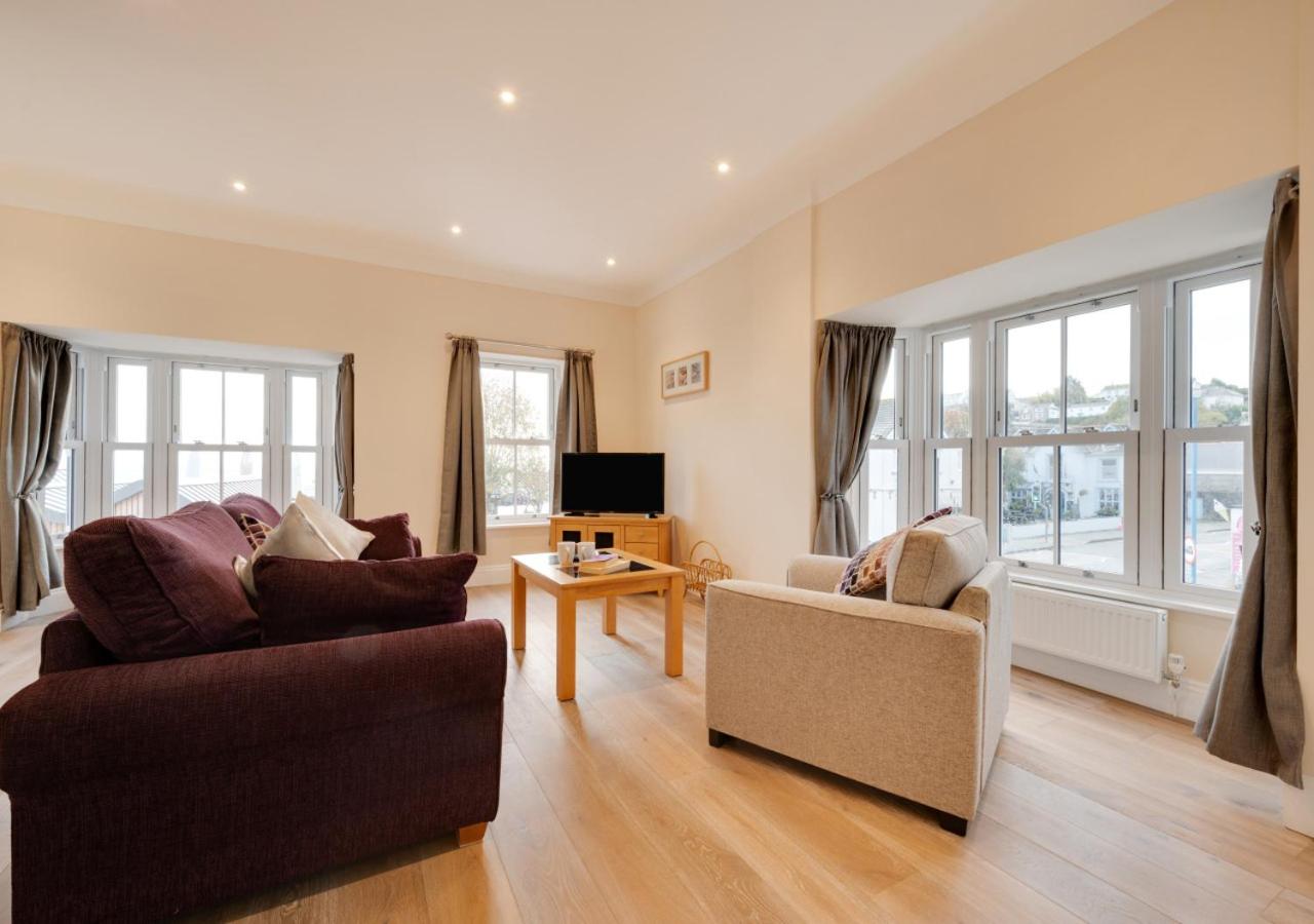 3 Bed in Saundersfoot oc-pw9274 view 5