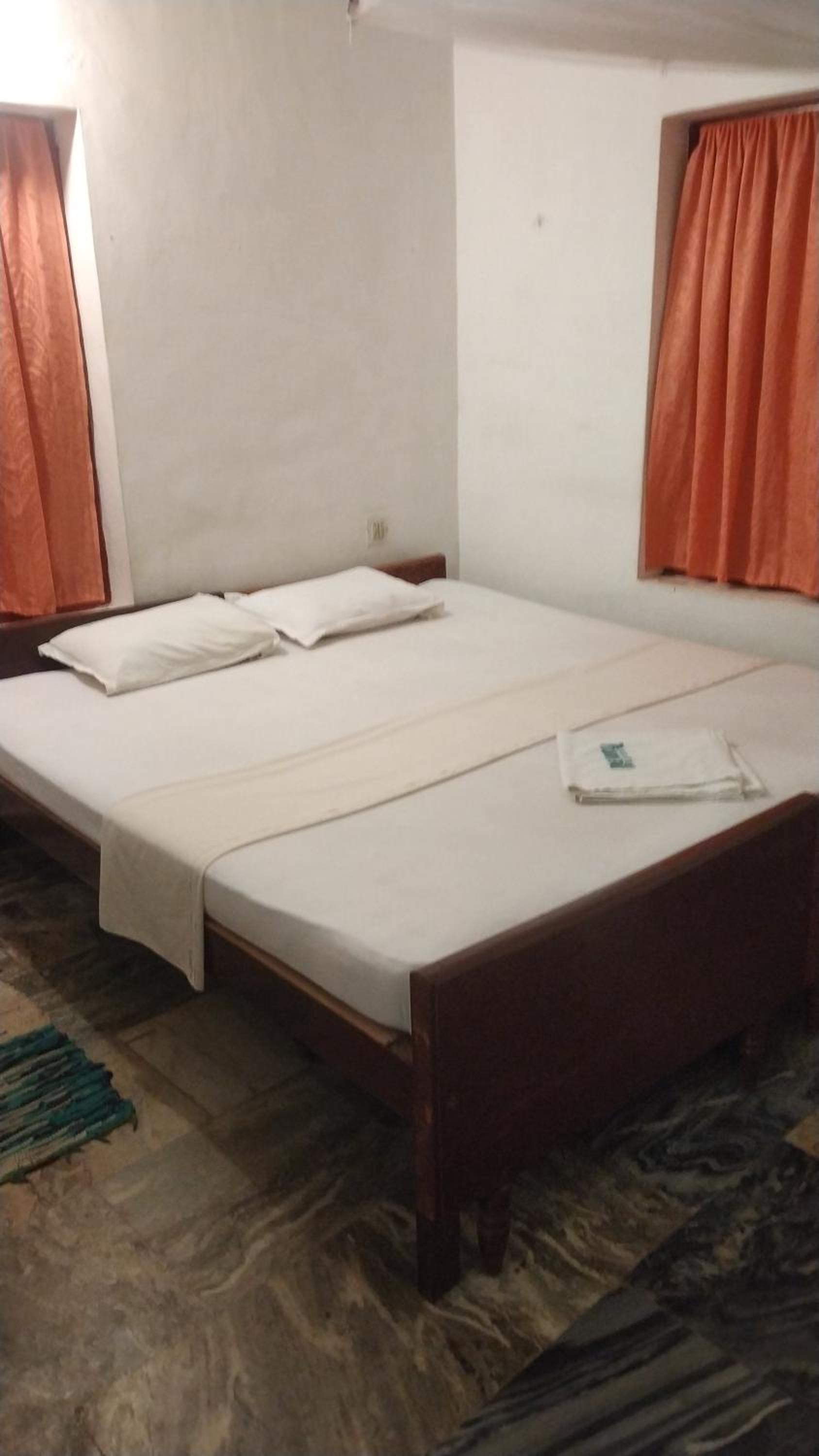 Deauvill Home Stay