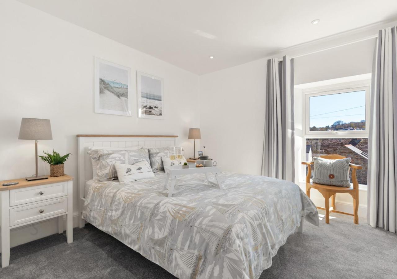 2 Bed in Saundersfoot oc-pw252a