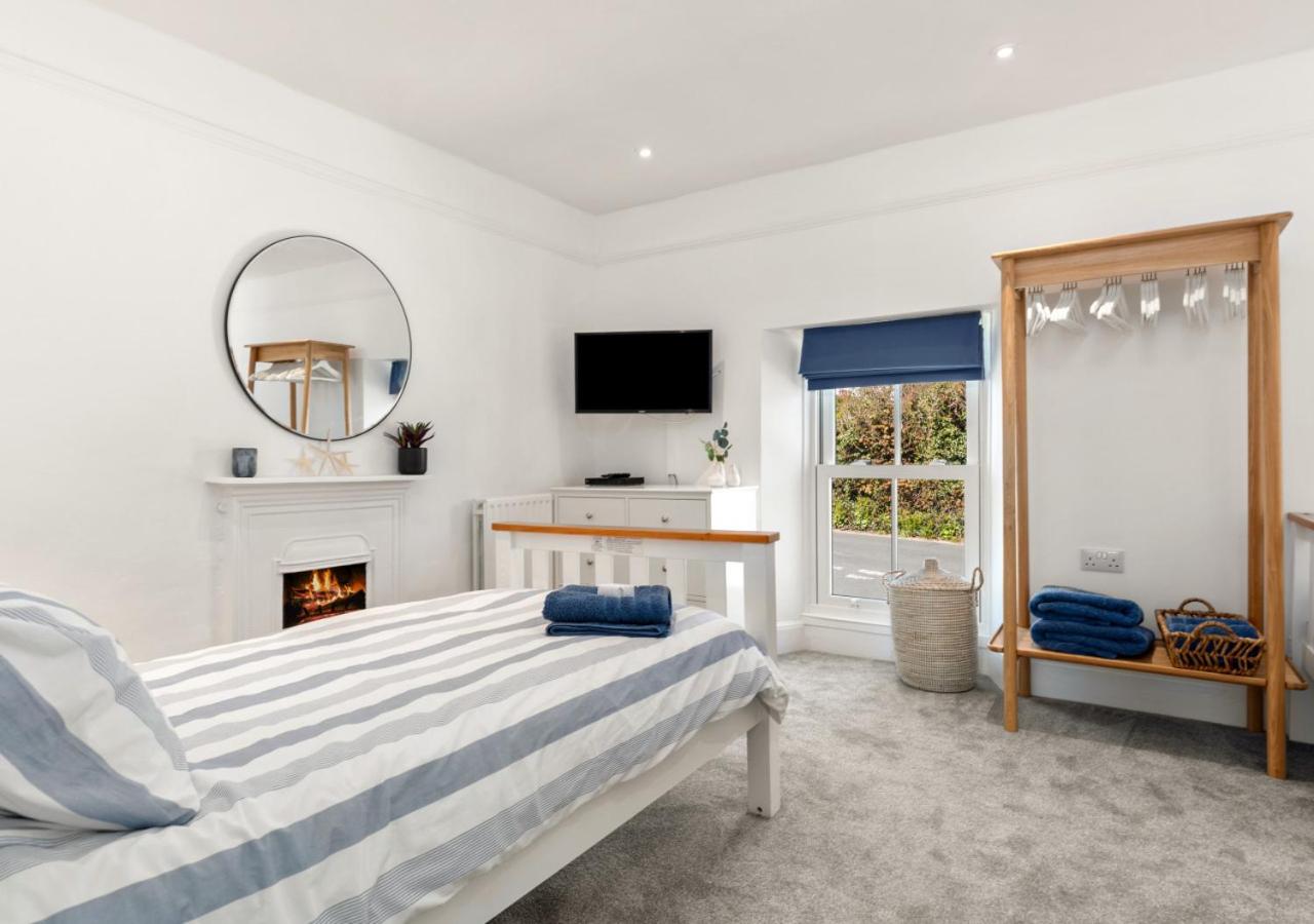 2 Bed in Saundersfoot oc-pw252a