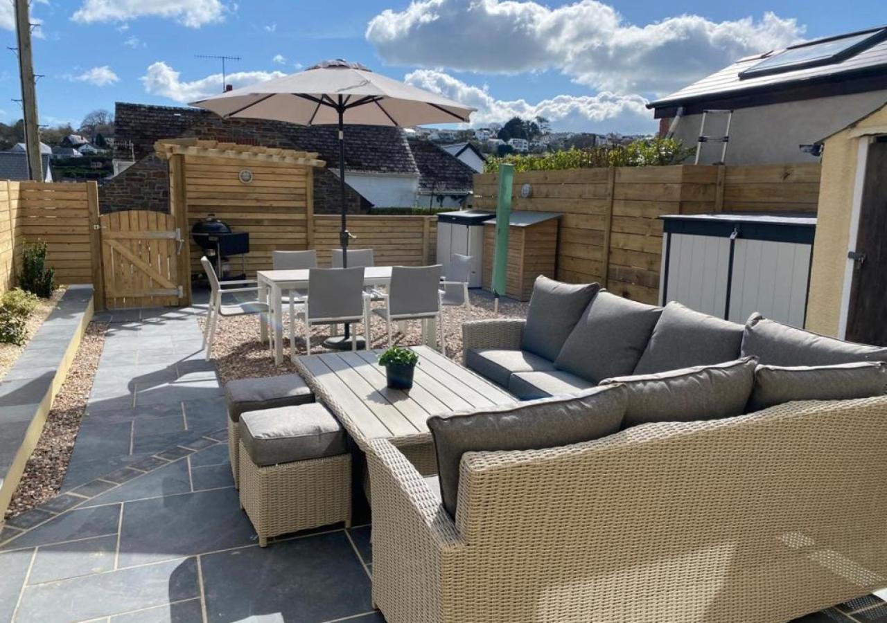 2 Bed in Saundersfoot oc-pw252a
