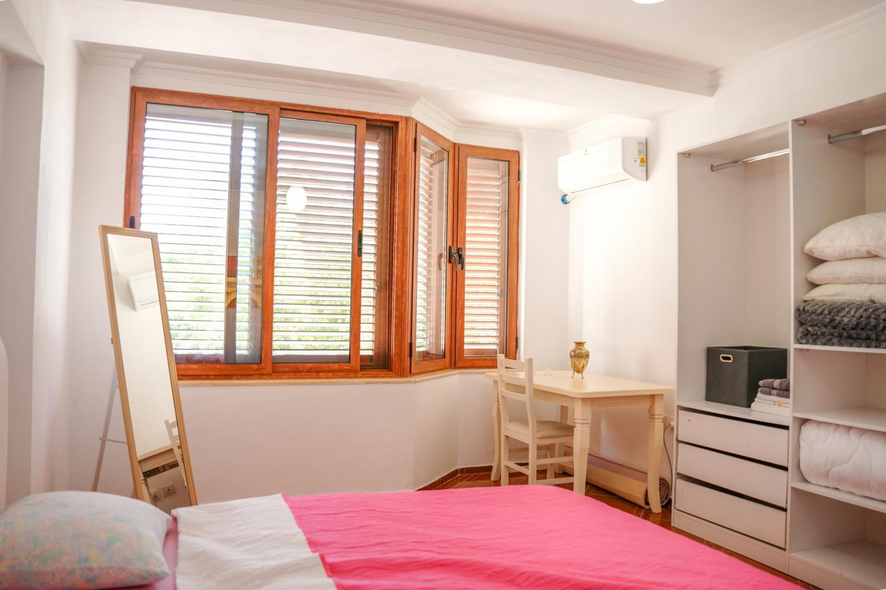 Tirana Centre Lions Gate 1 Apartment