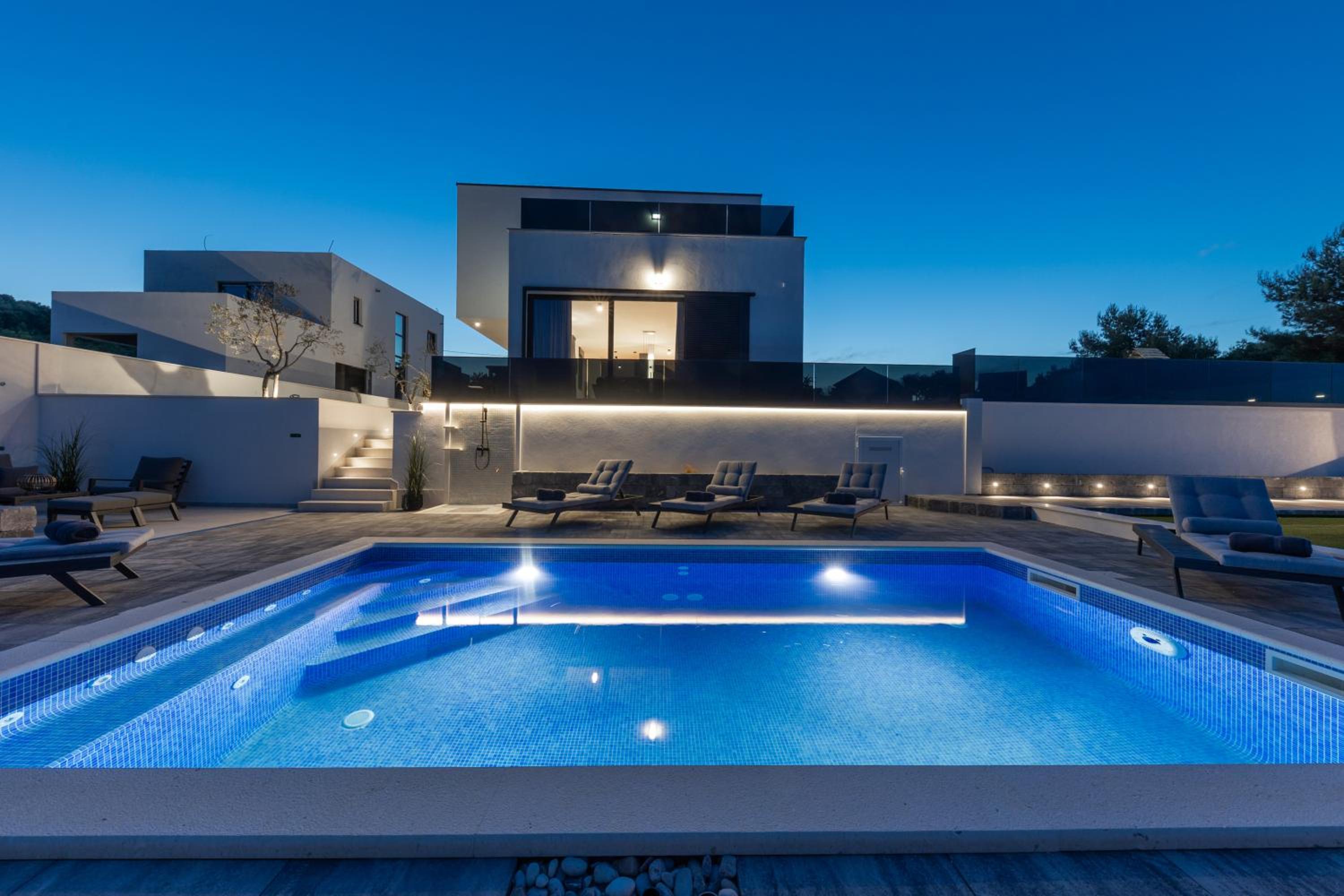Villa Vista- heated swimming pool, close to Split and Trogir photo 2