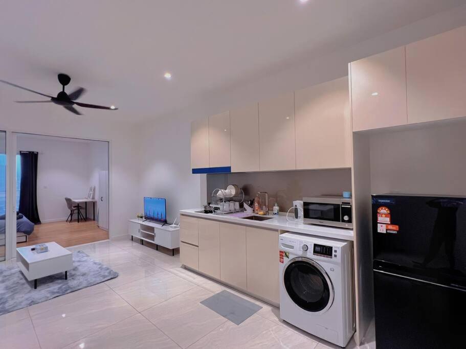 3PX Comfy Quill Residence, Near Quill City Mall, Monorail & LRT