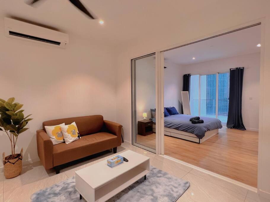 3PX Comfy Quill Residence, Near Quill City Mall, Monorail & LRT