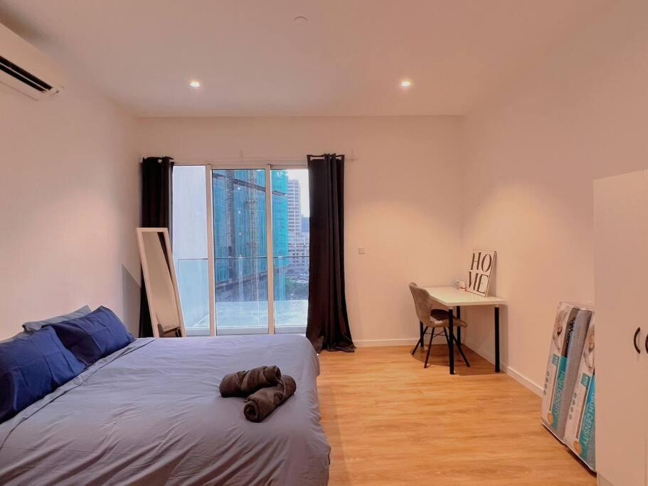 3PX Comfy Quill Residence, Near Quill City Mall, Monorail & LRT