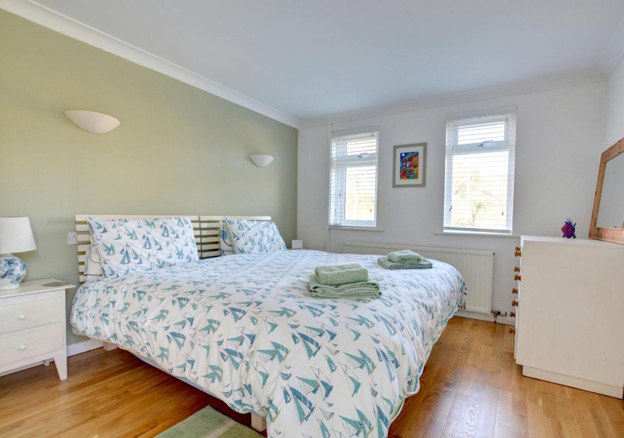 2 Bed in Saundersfoot oc-pw9078