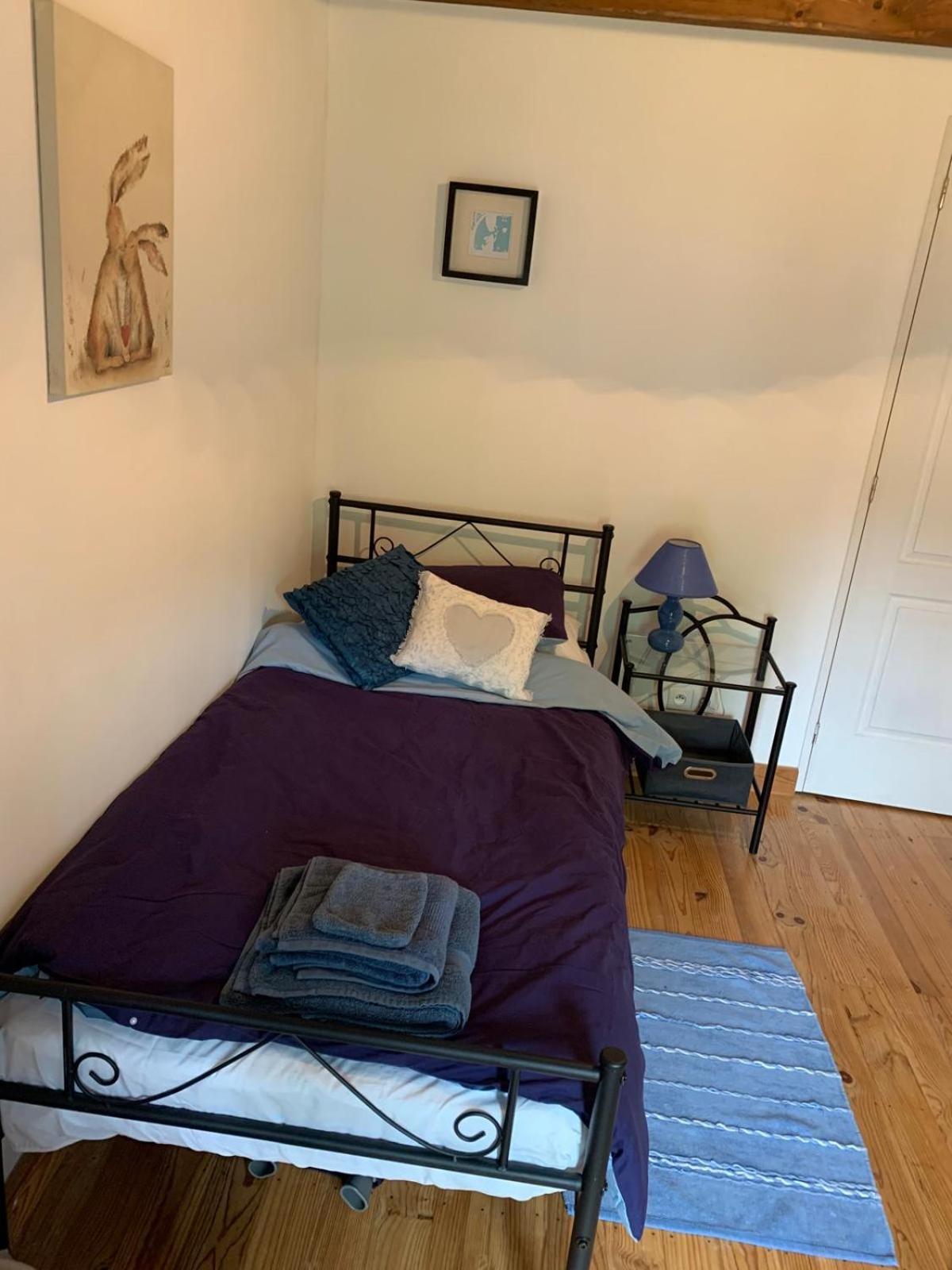 Les Gites de Montinazeau - 3 adjoining gites set in quiet and beautiful countryside with free Wi-Fi