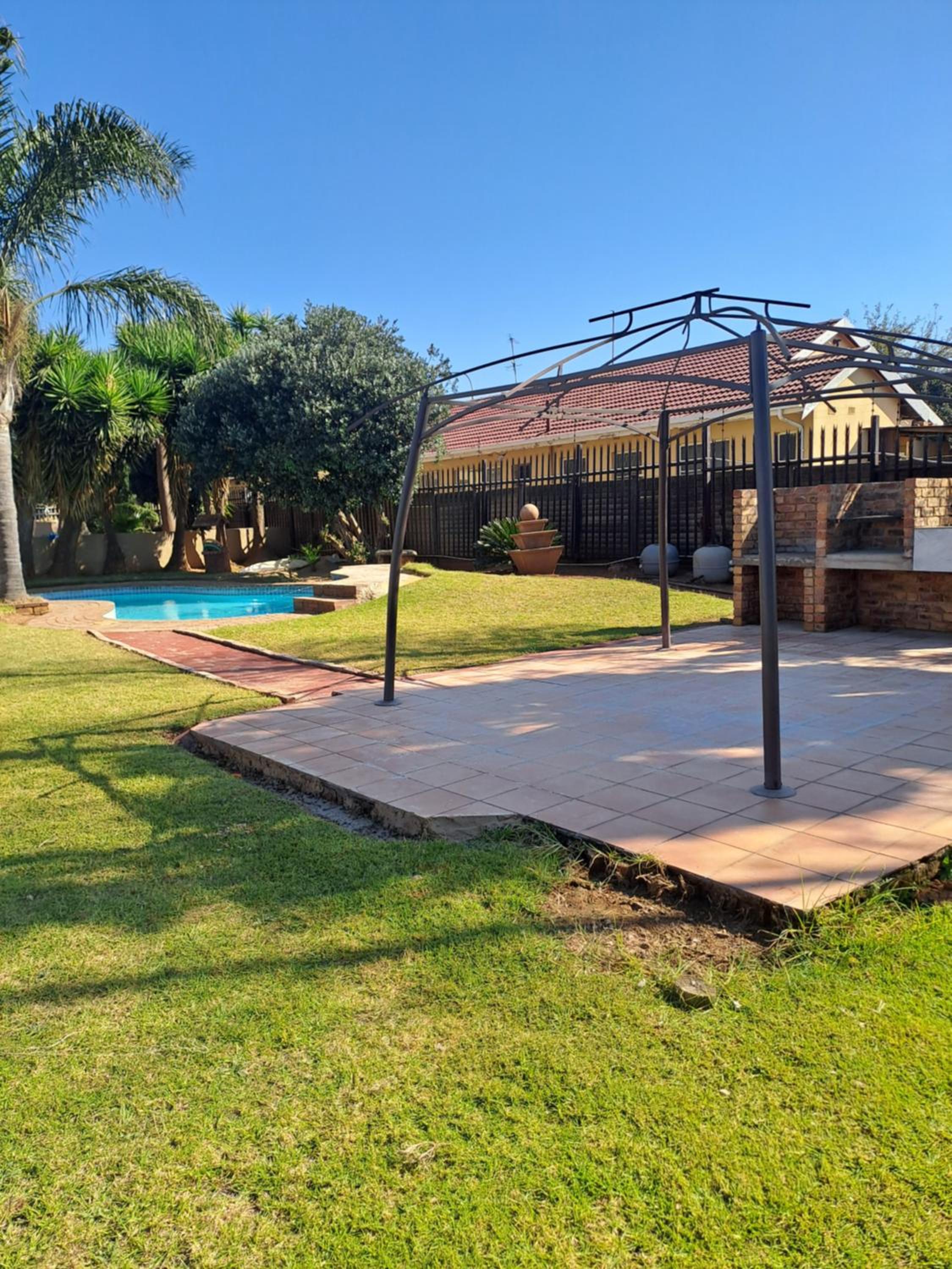 Akyra Guest House Brackenhurst