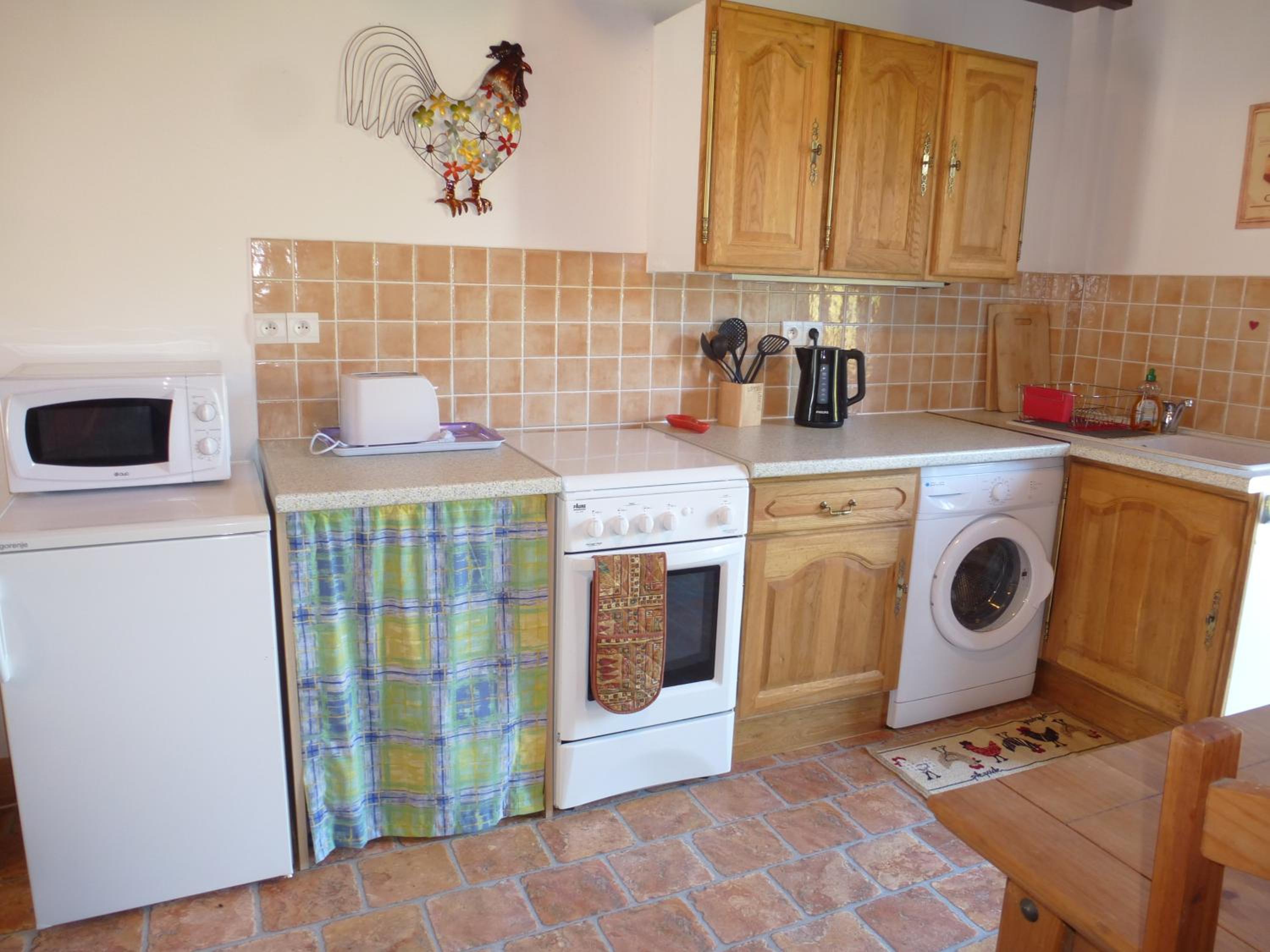 Les Gites de Montinazeau - 3 adjoining gites set in quiet and beautiful countryside with free Wi-Fi