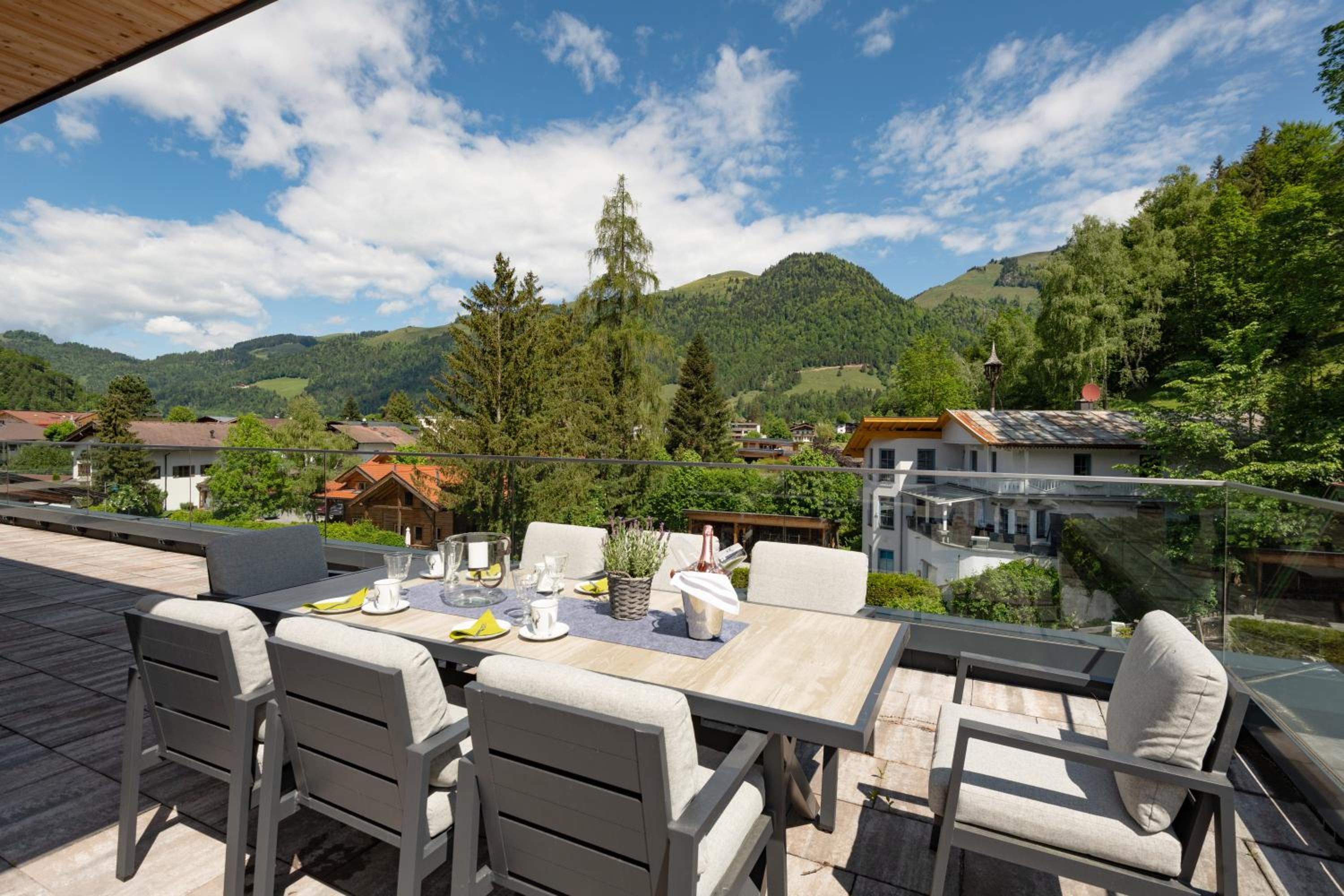 Penthouse Bergseetraum mit 102 qm Dachterrasse