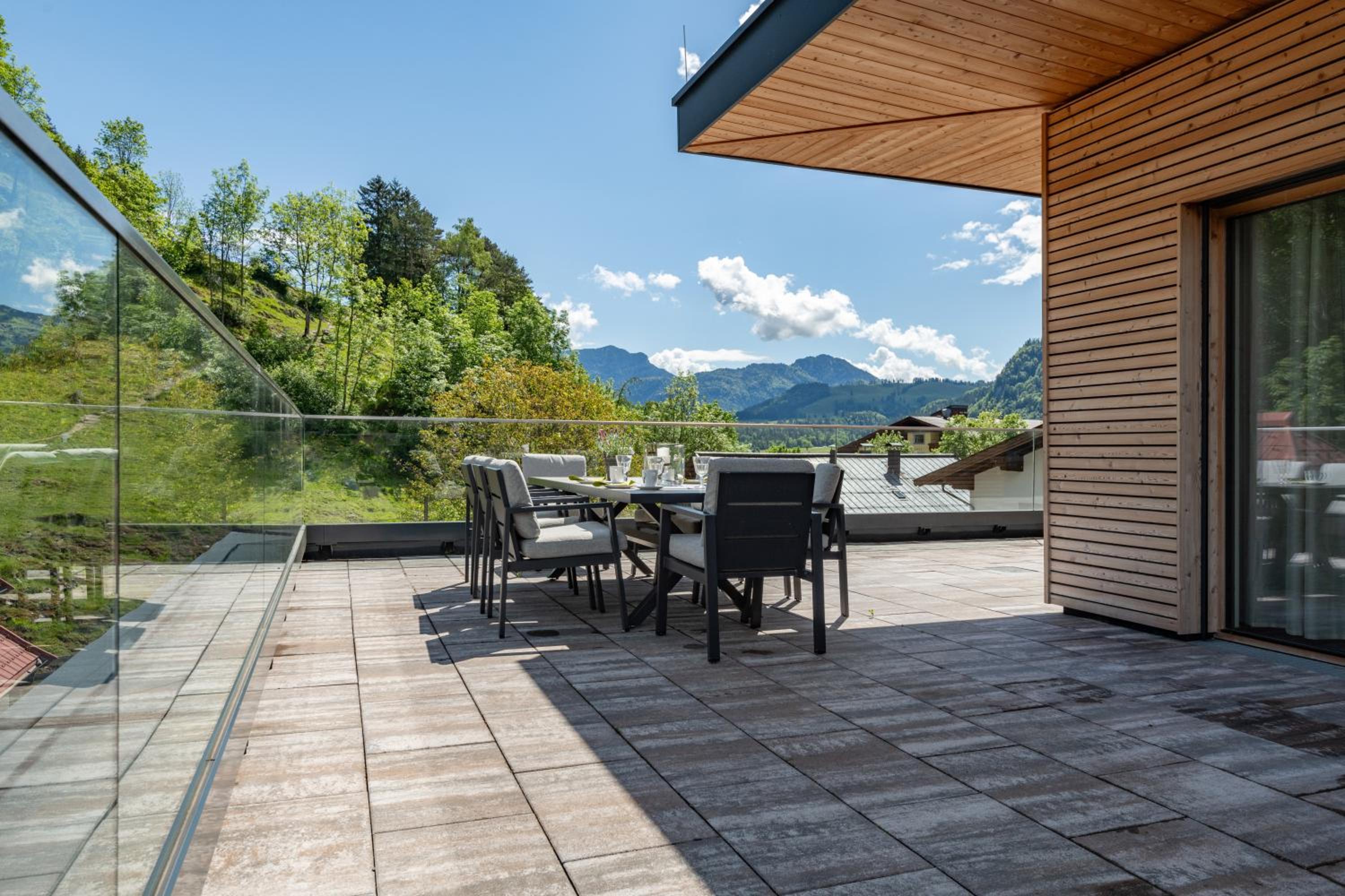 Penthouse Bergseetraum mit 102 qm Dachterrasse