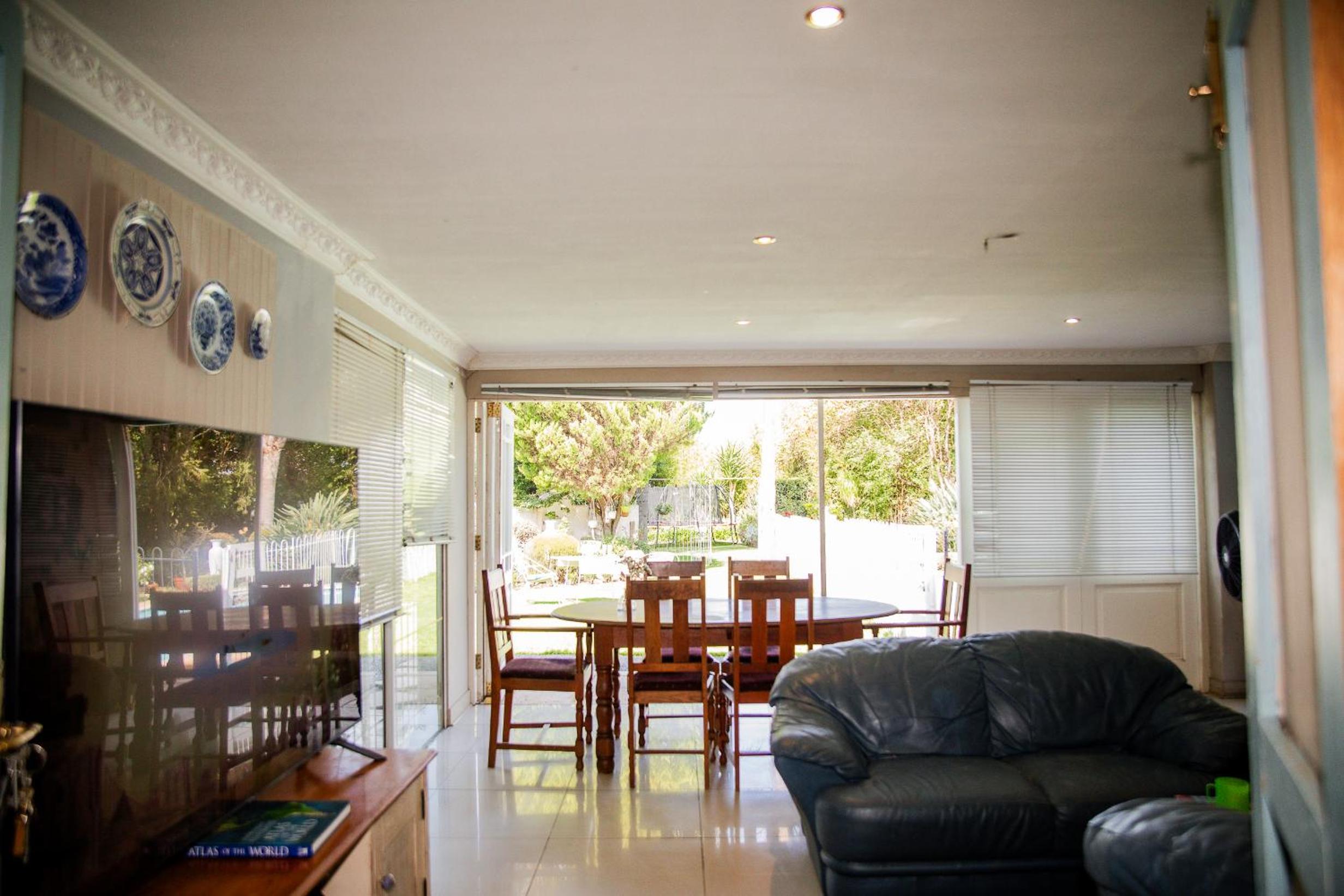 Somerset Lodge