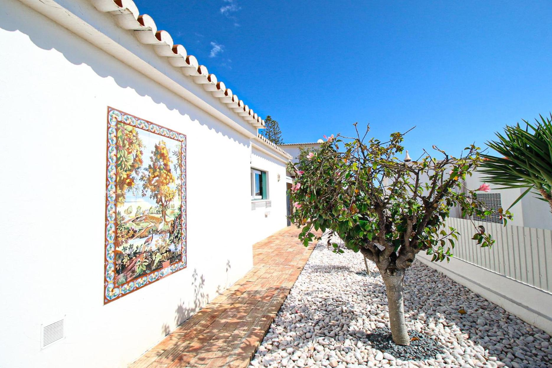 Villa Tibouchina view 5