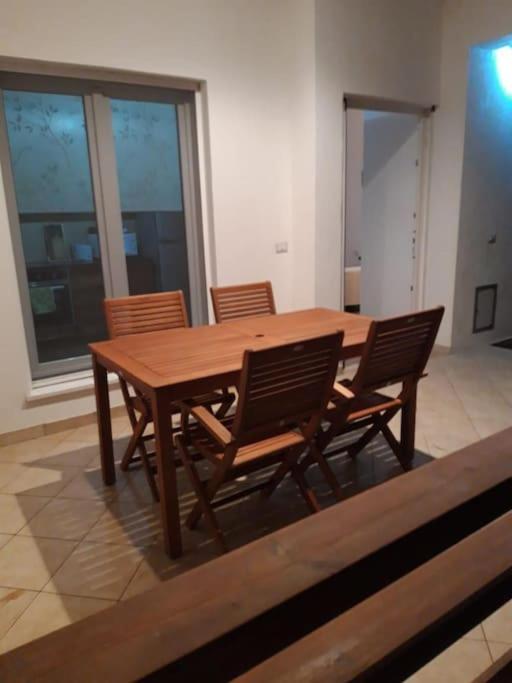 Beach Villa in Golem