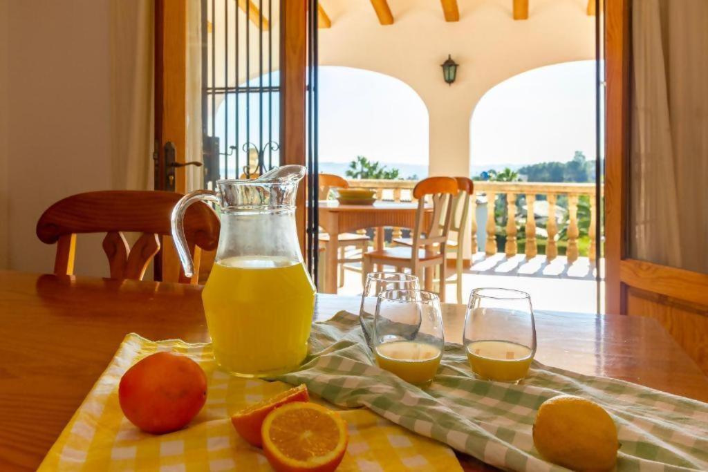 Chalet Los Olivos con piscina