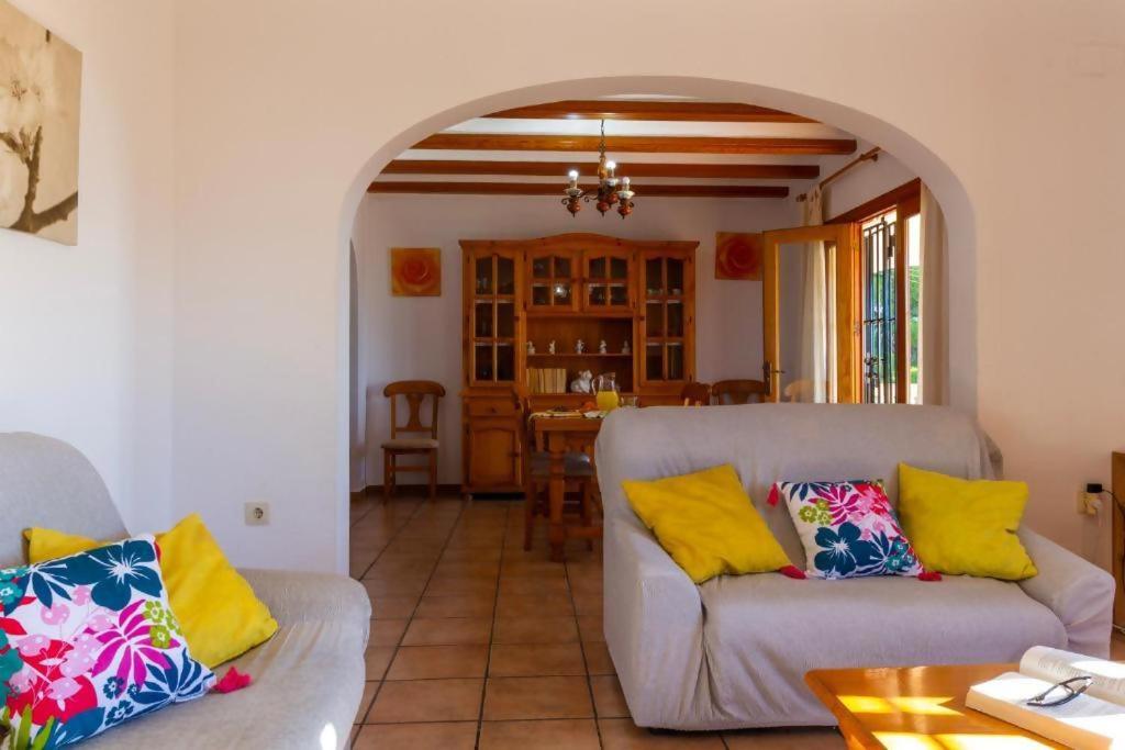 Chalet Los Olivos con piscina