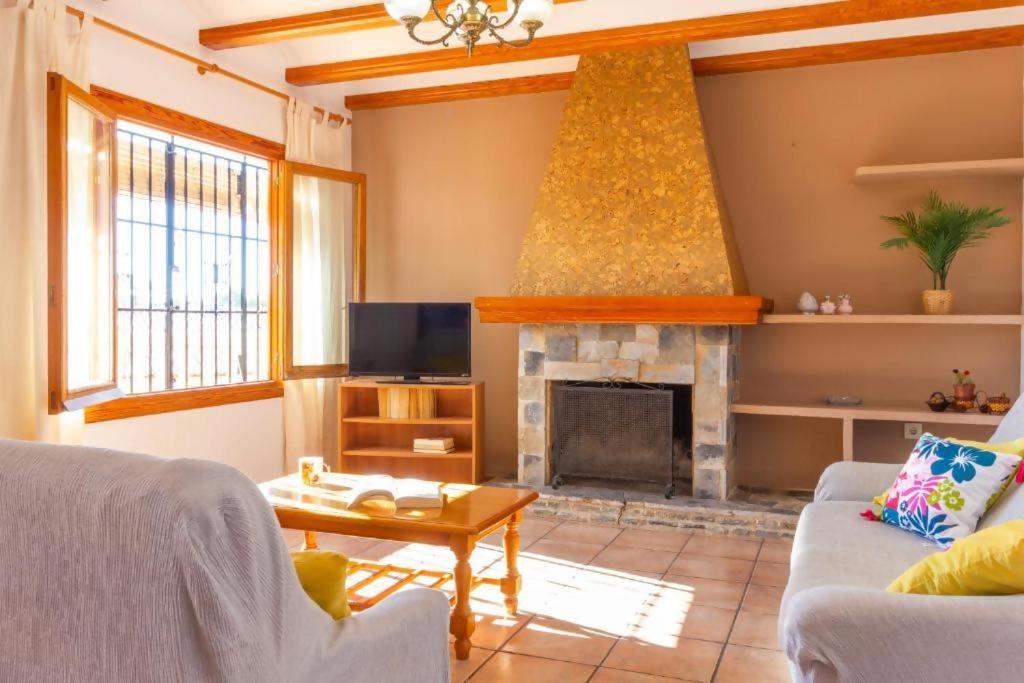 Chalet Los Olivos con piscina