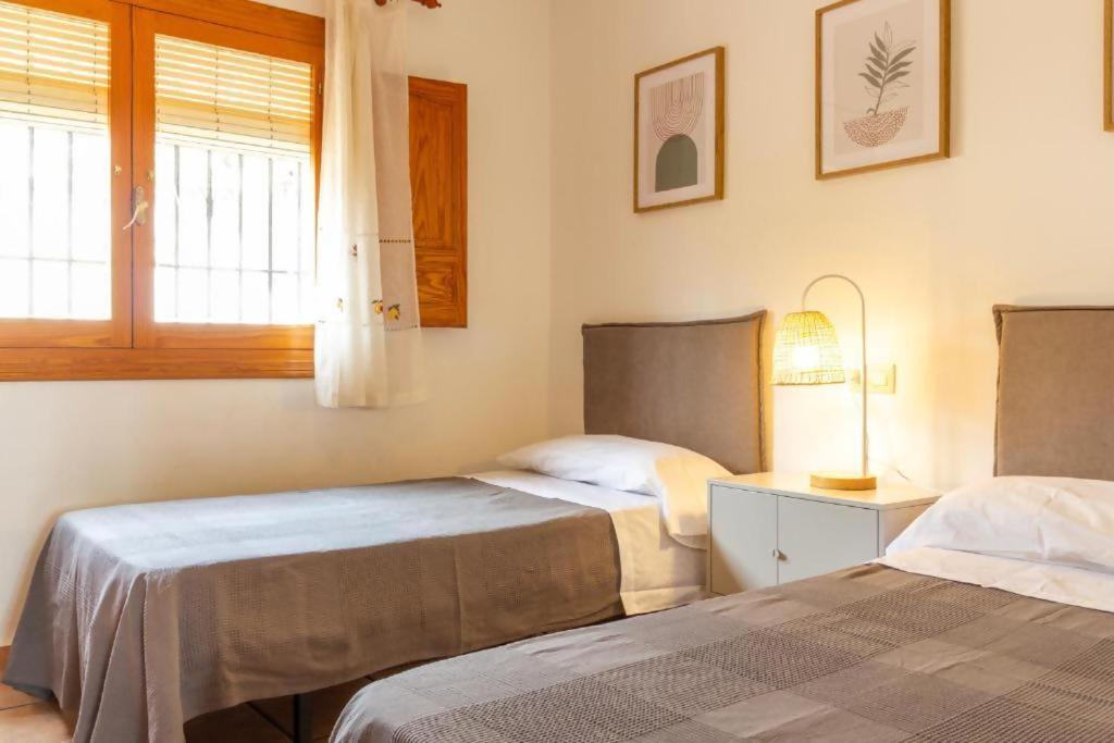 Chalet Los Olivos con piscina