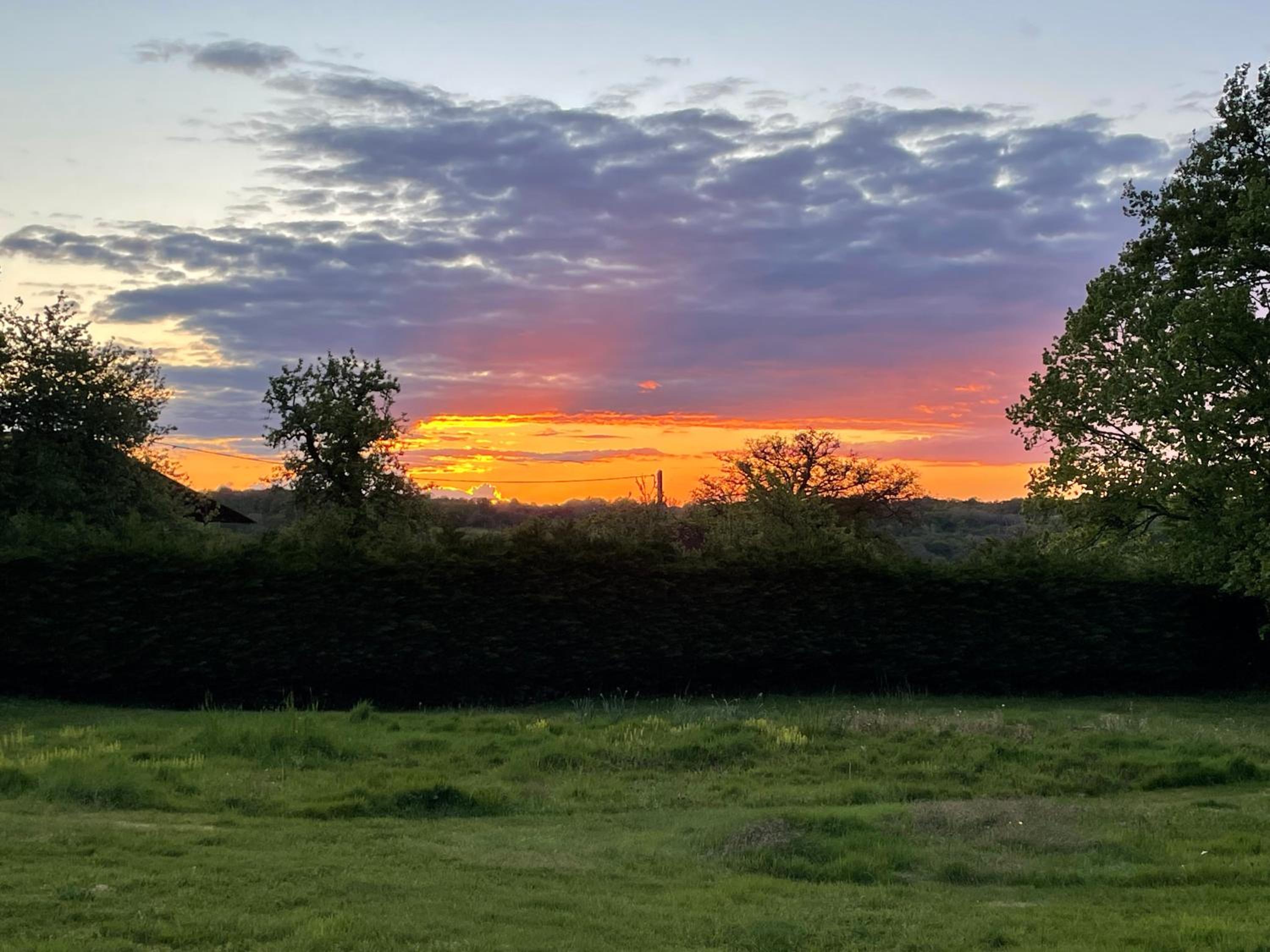 Les Gites de Montinazeau - 3 adjoining gites set in quiet and beautiful countryside with free Wi-Fi