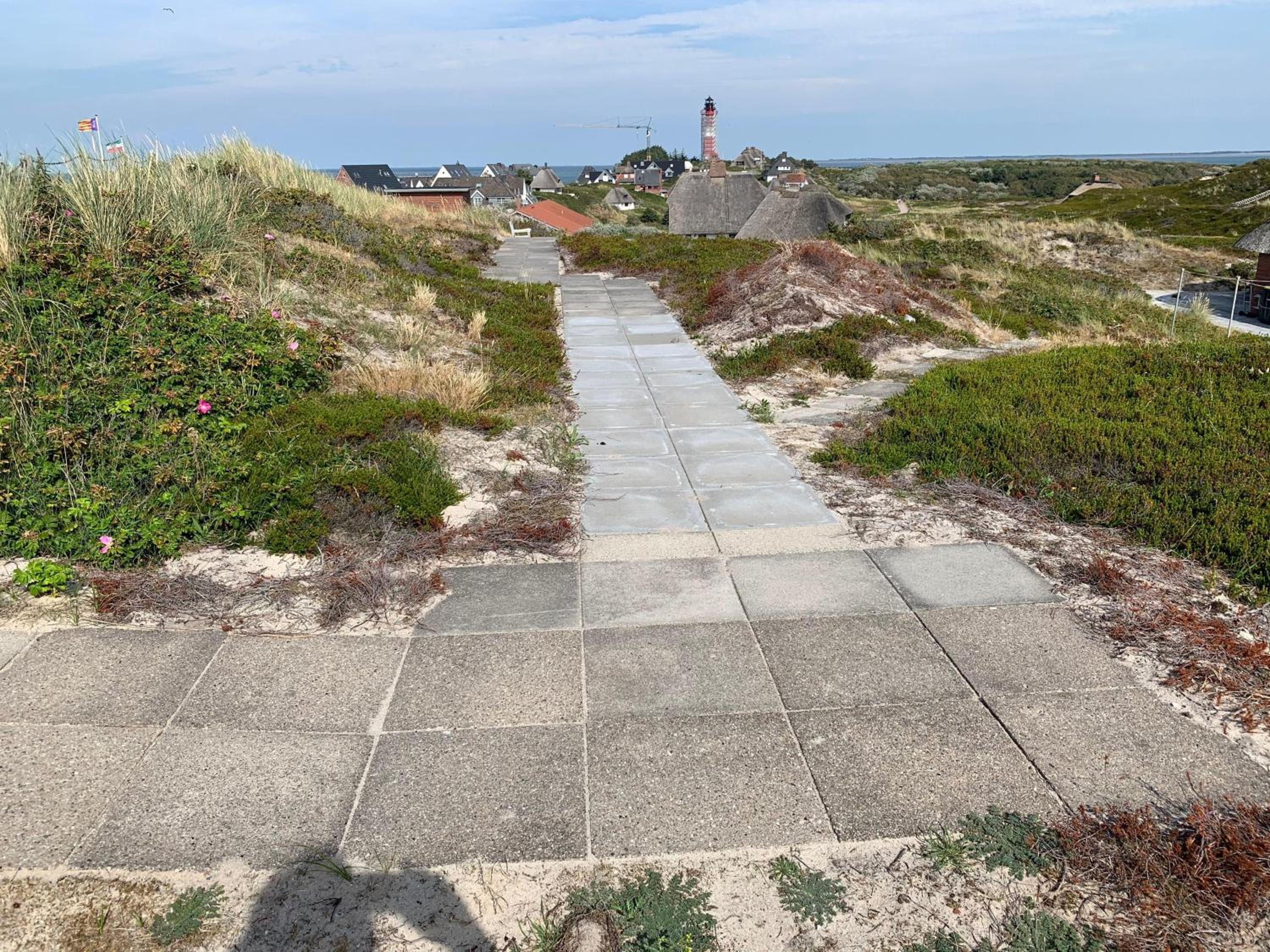 Meerblickhaus-Hoppe-mit-Panoramabank-auf-Sylt
