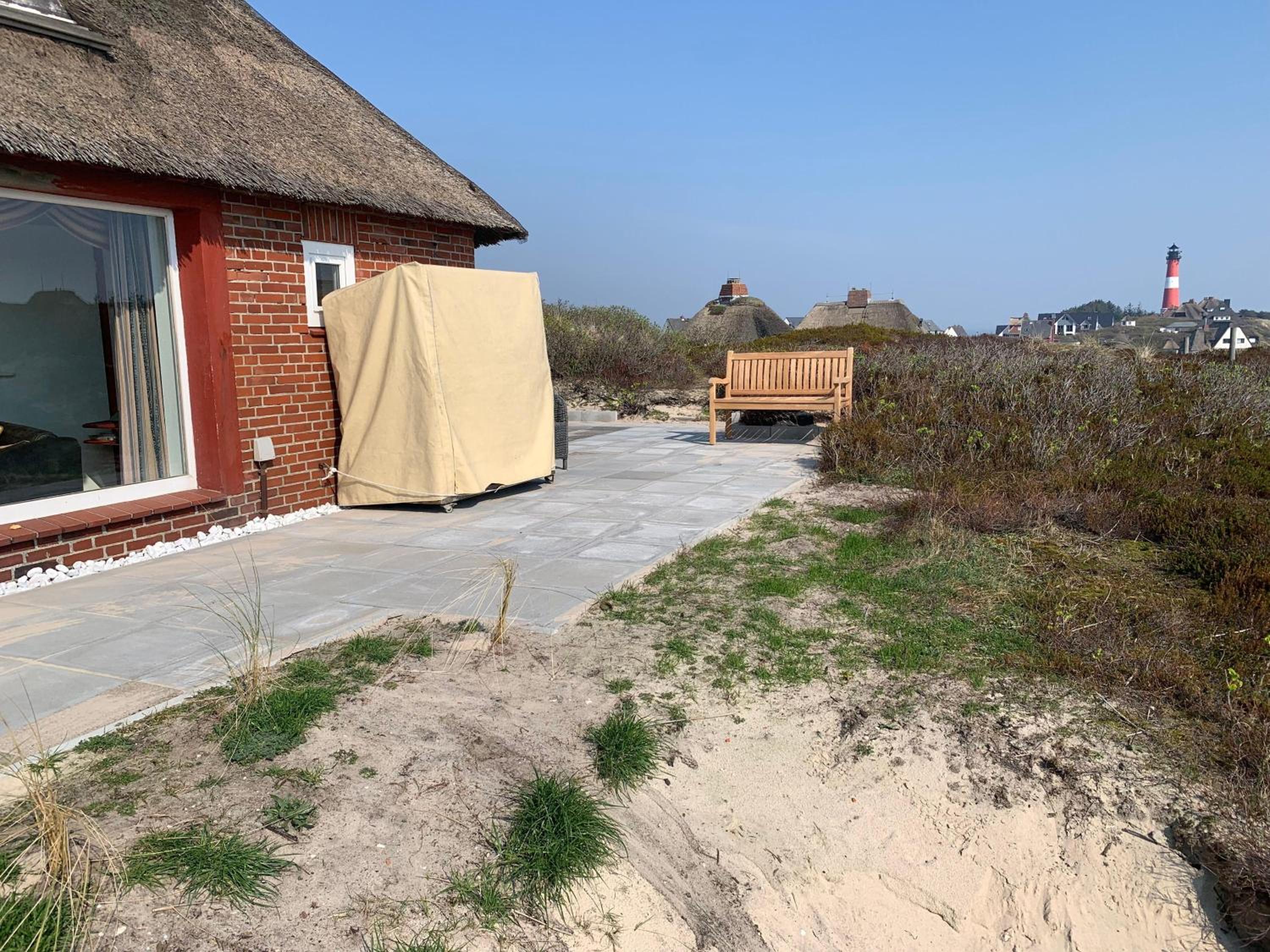 Meerblickhaus-Hoppe-mit-Panoramabank-auf-Sylt