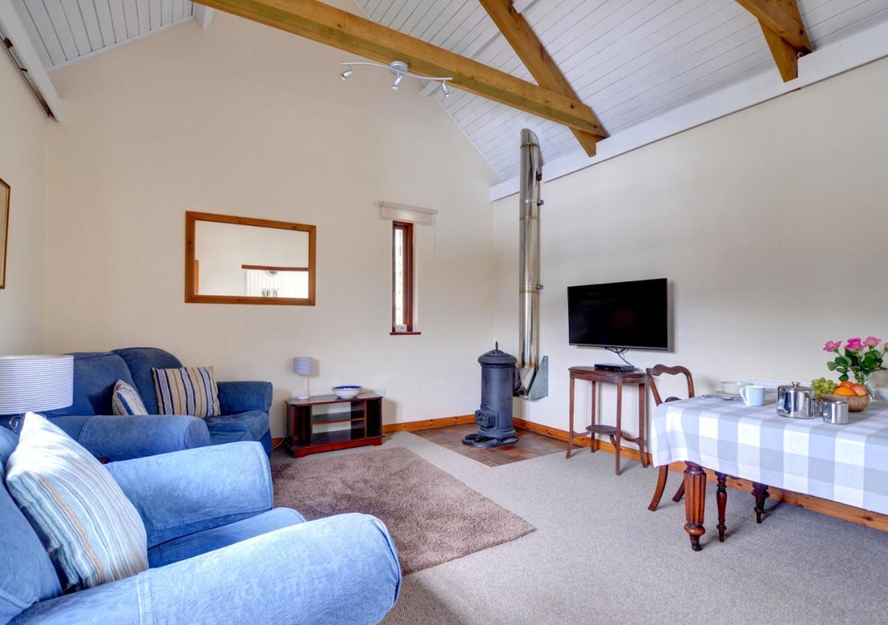 1 Bed in Little Haven oc-wav323