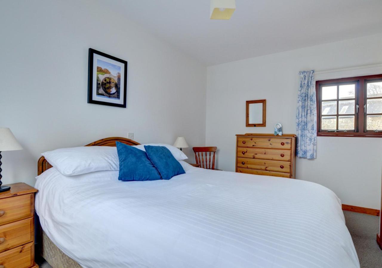1 Bed in Little Haven oc-wav323