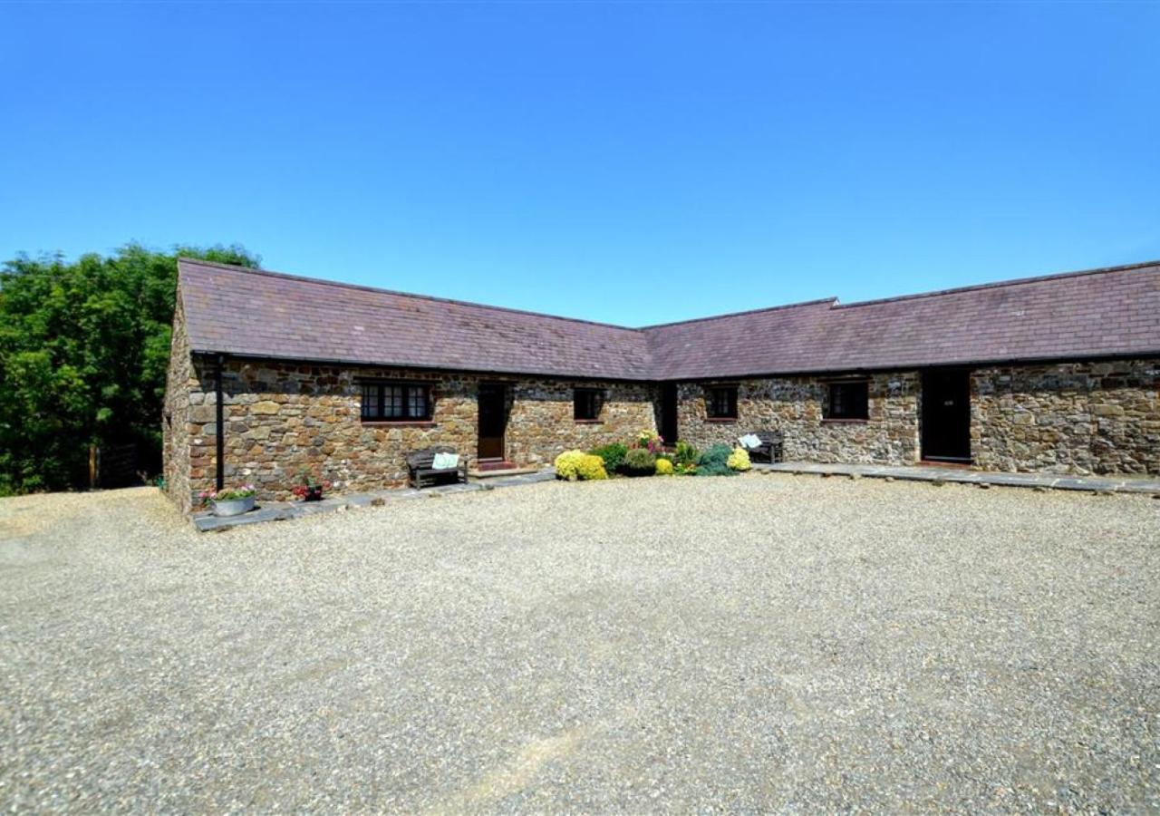 1 Bed in Little Haven oc-wav323