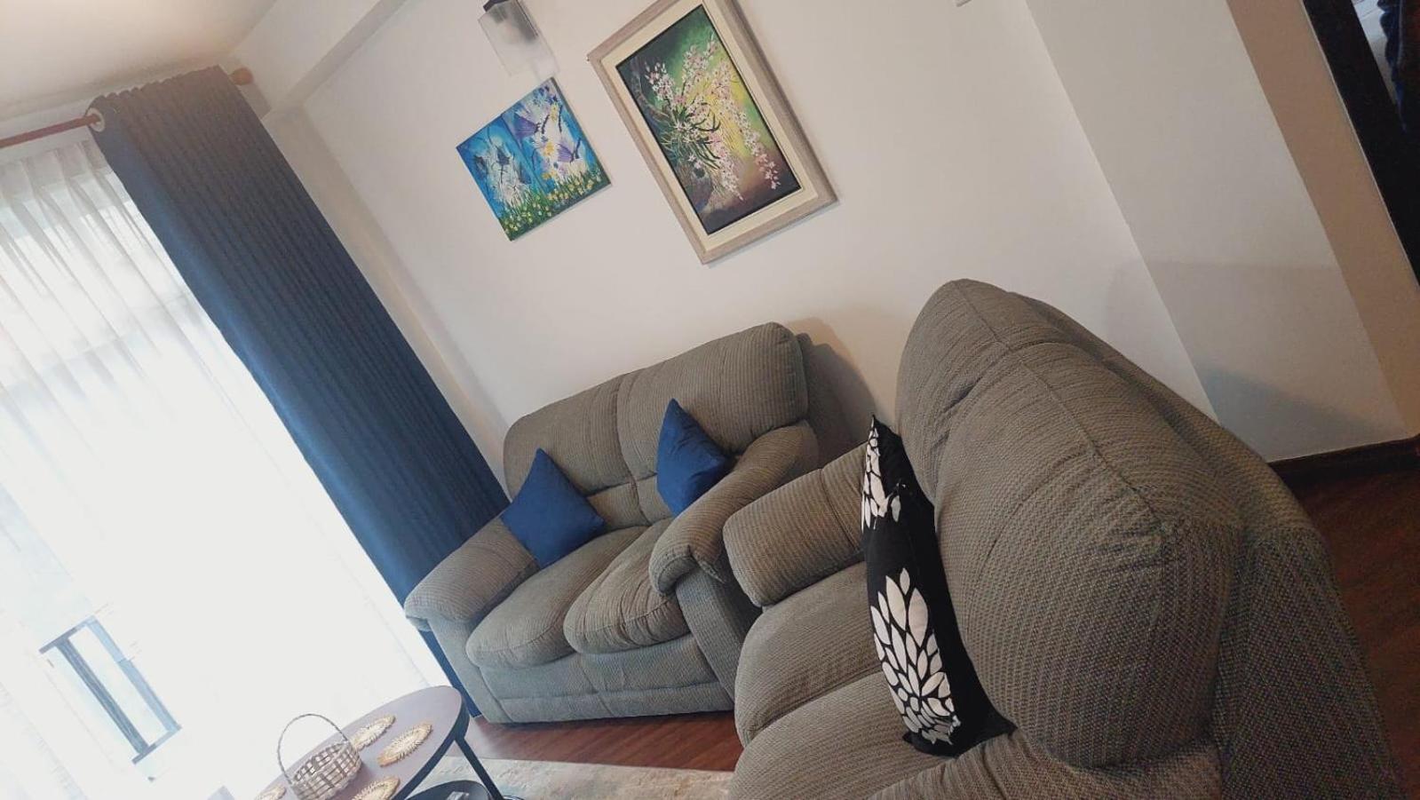 Chanya Luxury Apartment, S 31, Lake View Residencies view 3
