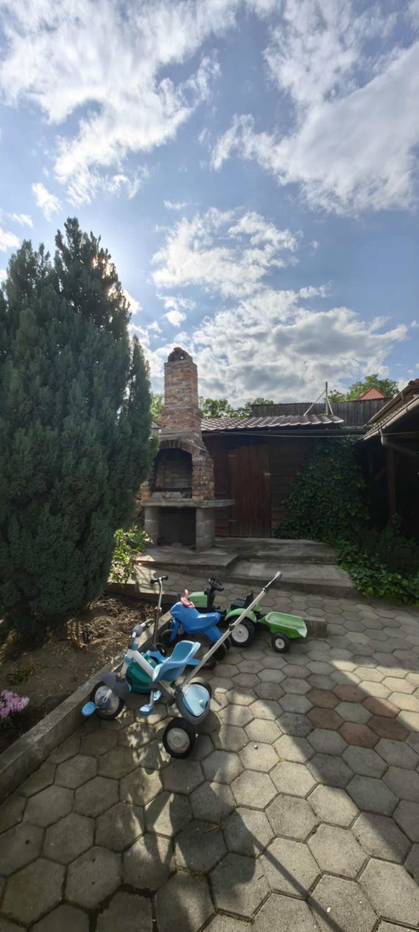Photo 42