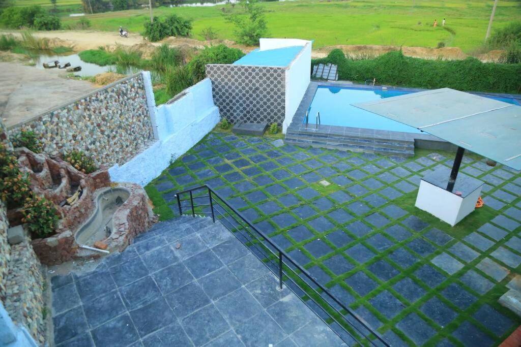 VSRA VILLA