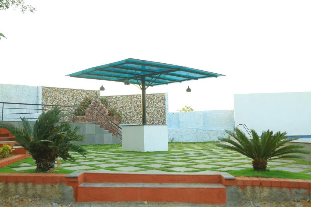 VSRA VILLA