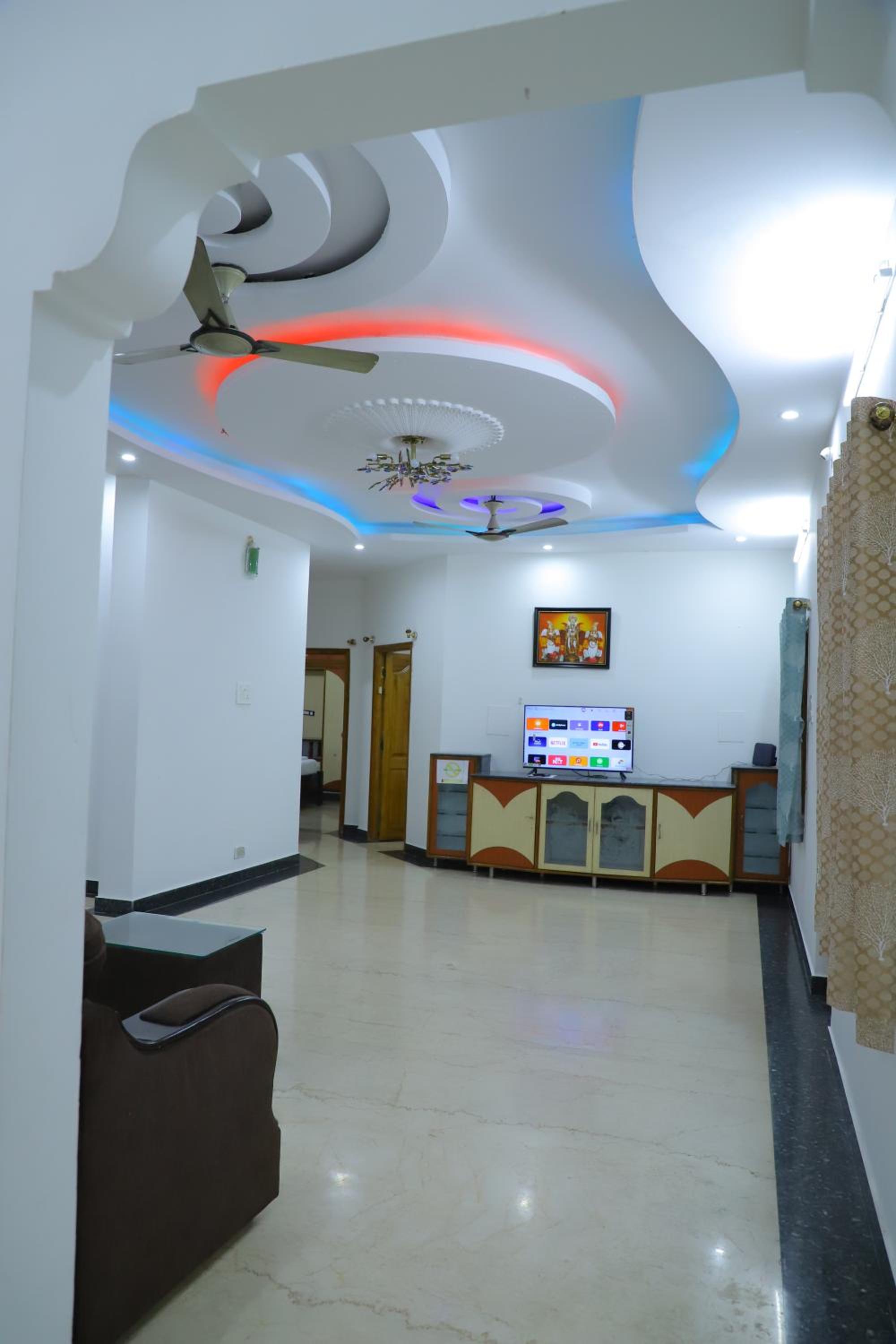 Nanda Mohan Homestay- Luxuries AC Apartment close to Alipiri Foothills-Kapila Teertham and ISKCON temple view 5