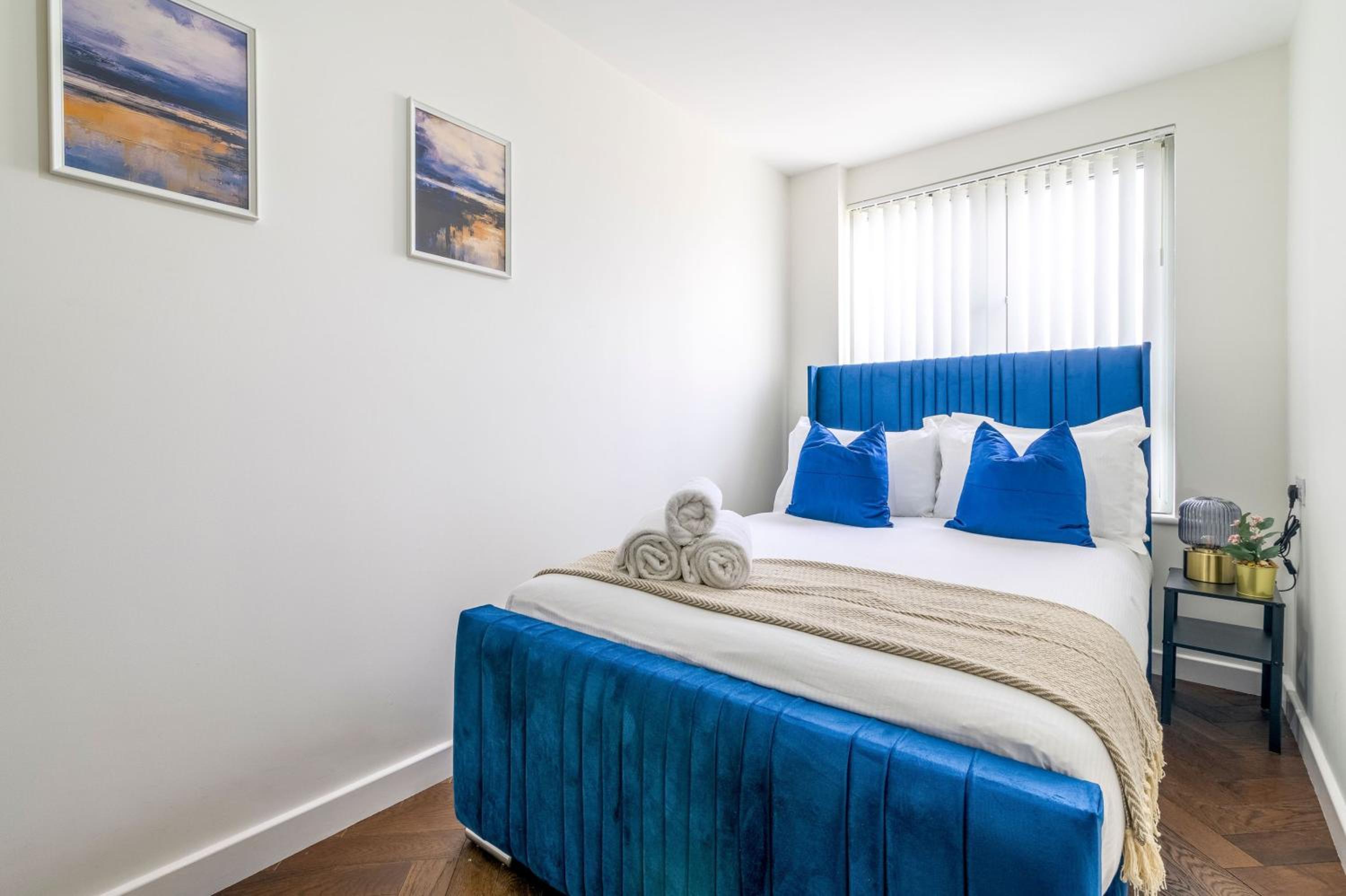 Cozy 2-Bed Flat By LiveStay Short Lets & Serviced Accommodation London
