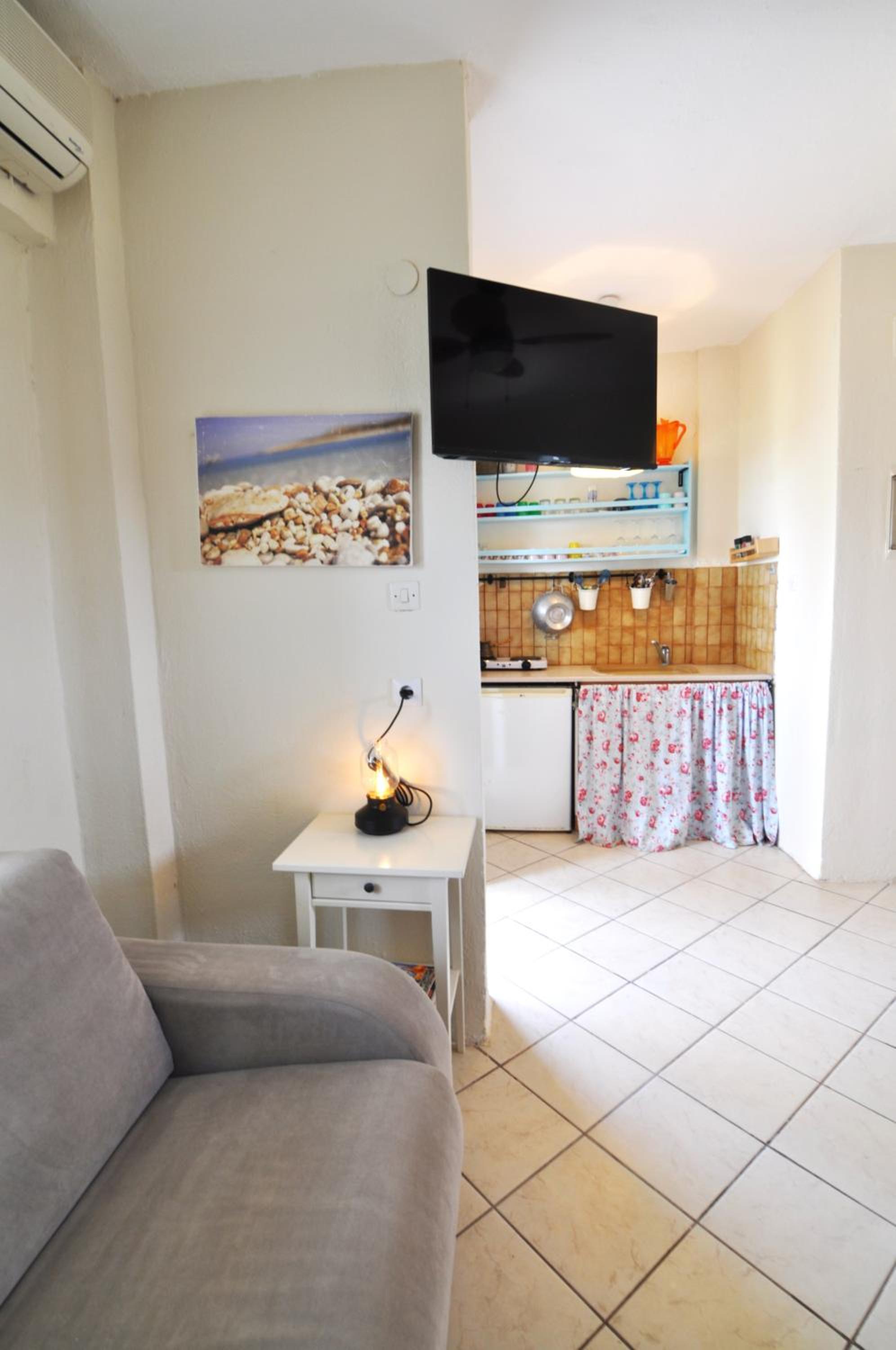 Zennova #62, Boutique Studio in Nikiti view 2