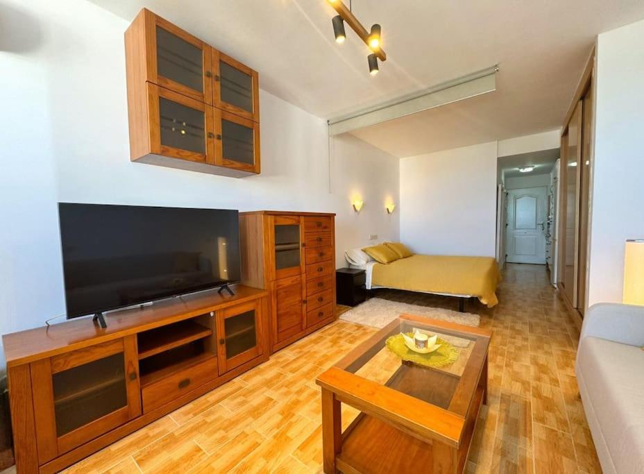 The Lucky Beach Apartment