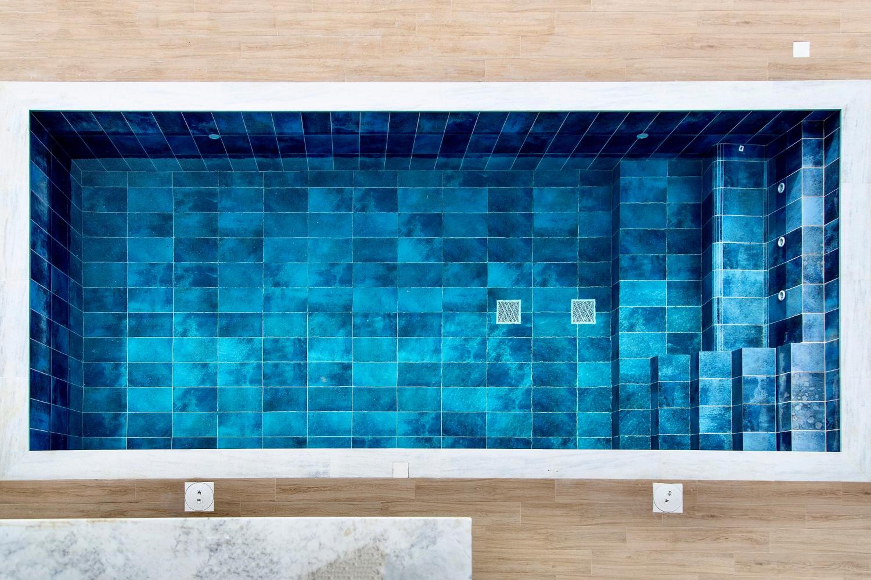 Santa Barbara Seafront villas w jacuzzi pool