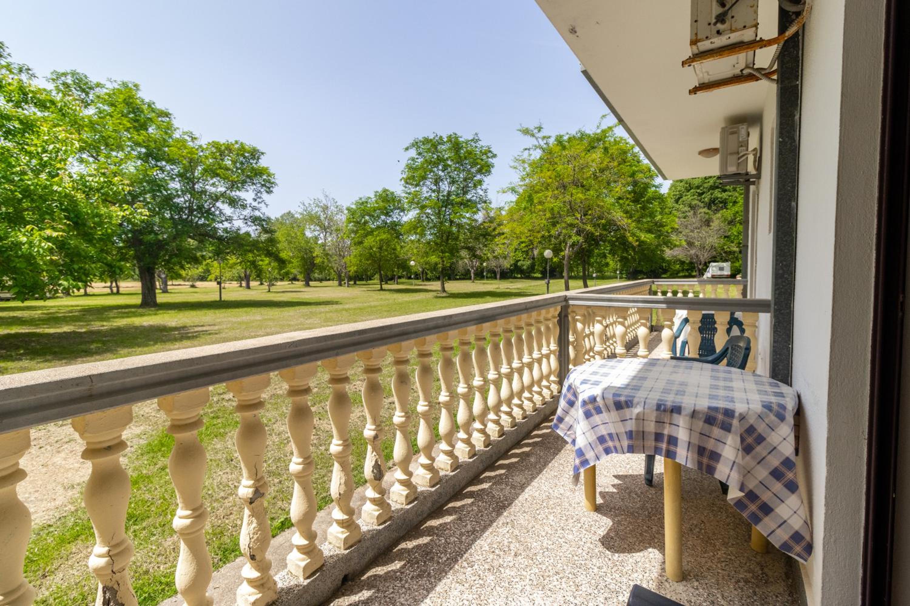 Tomi Guesthouse