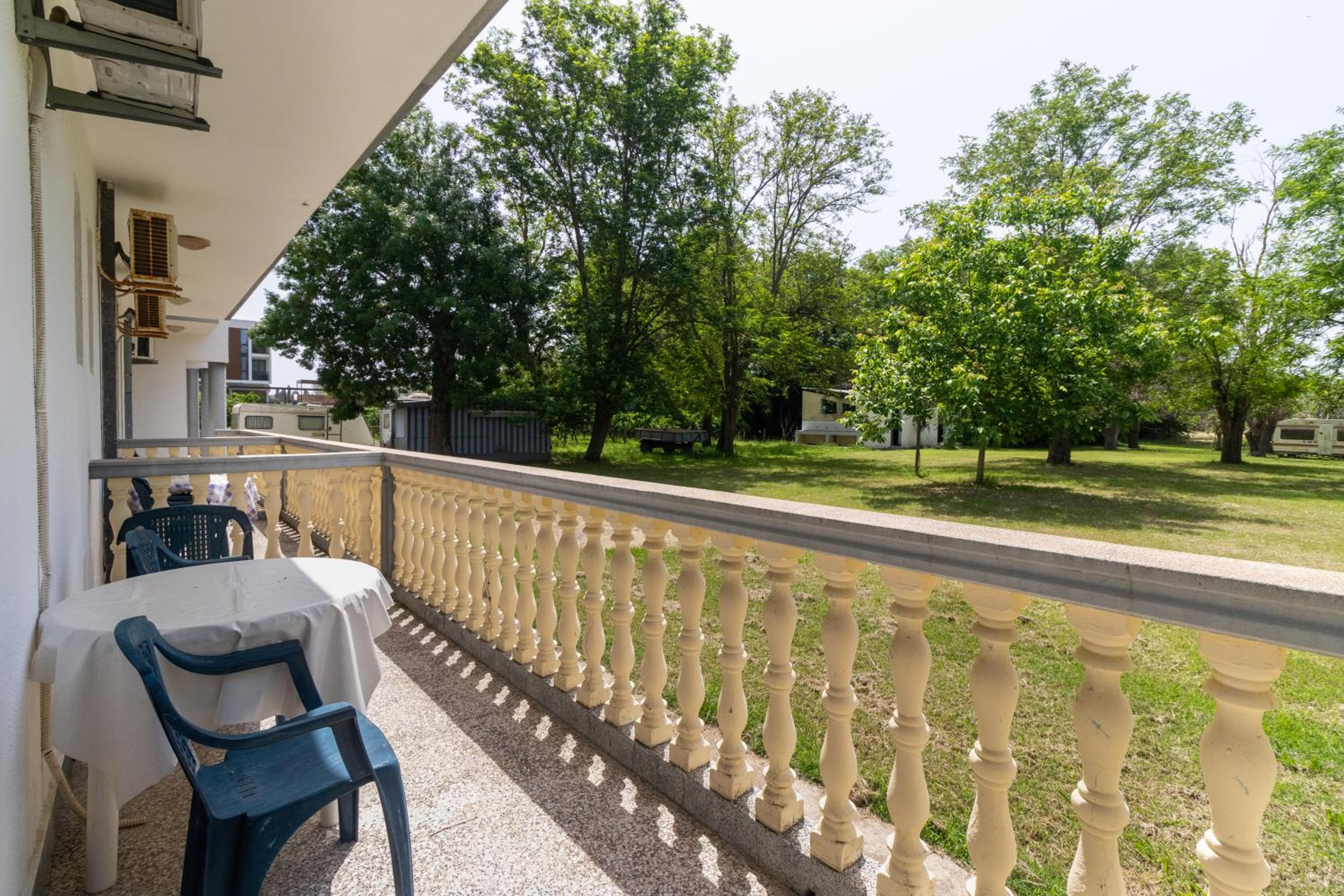 Tomi Guesthouse