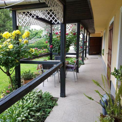 Iskolakert Apartman