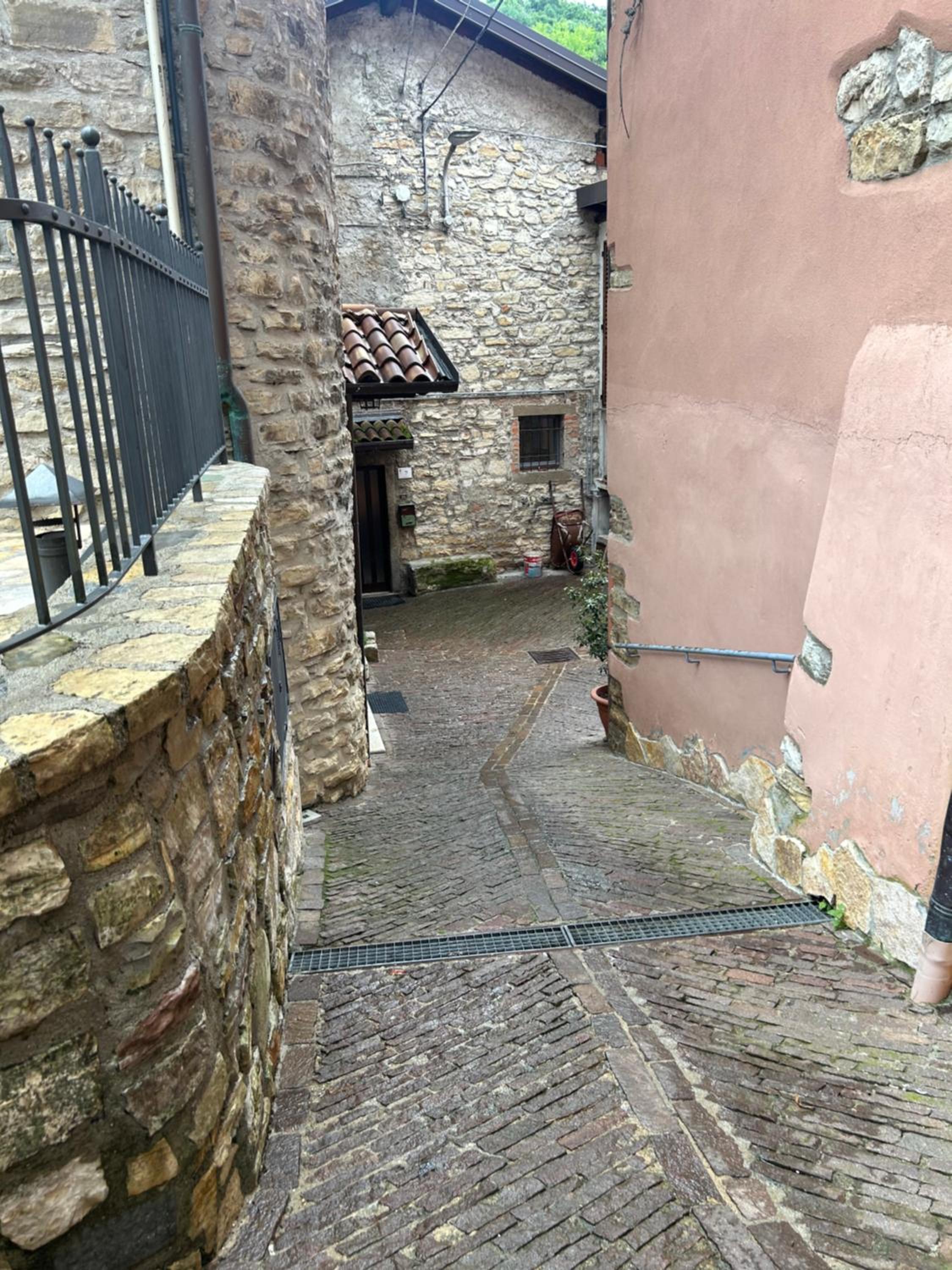 Photo 48