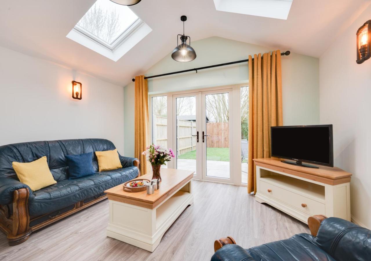 2 Bed in Aldeby oc-2wca view 4