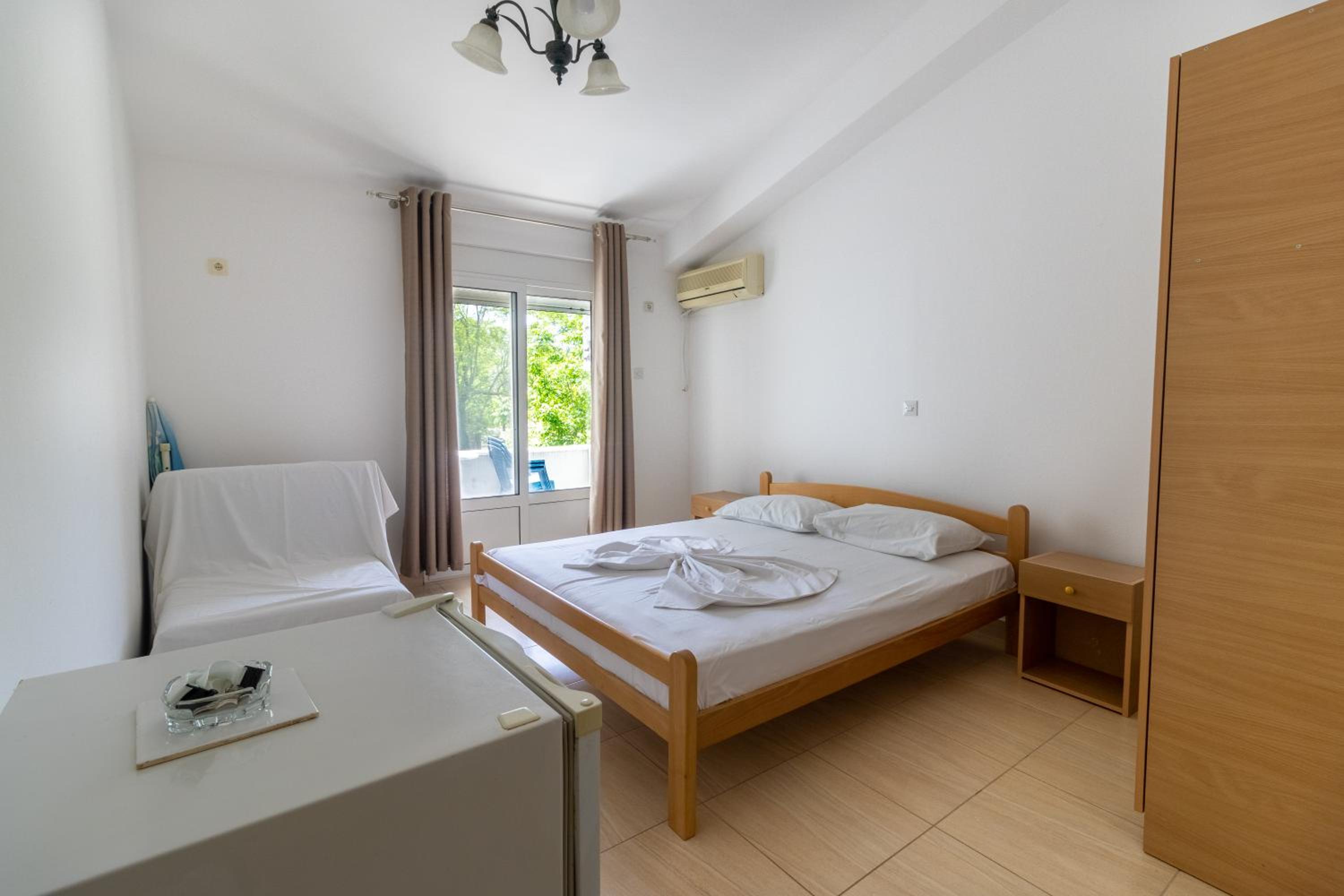 Tomi Guesthouse