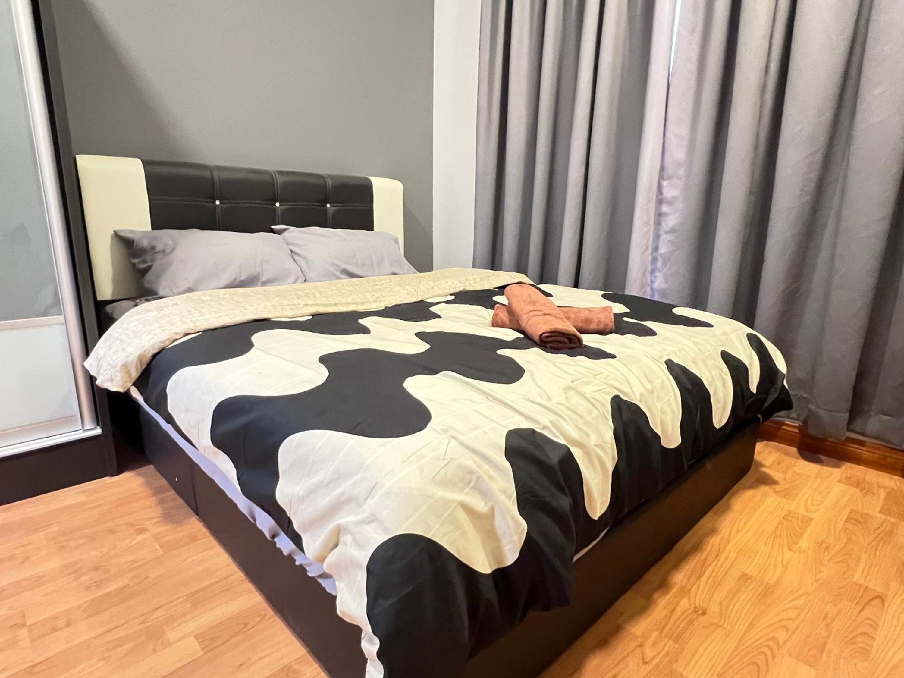 Platino 2 rooms for 4px near Paradigm Mall Johor Bahru