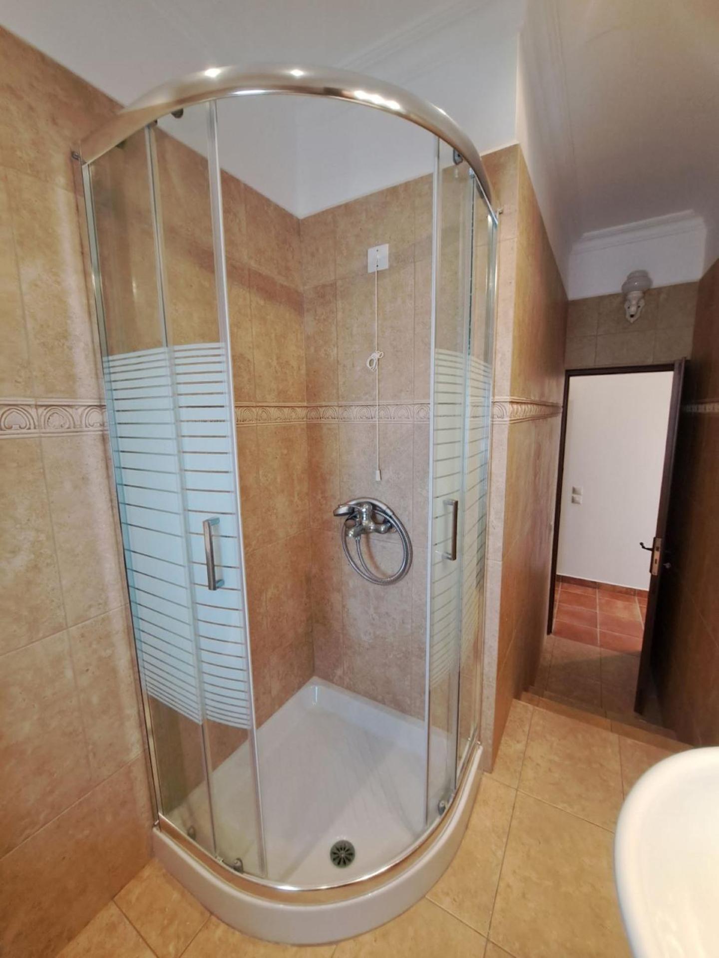 Photo 51