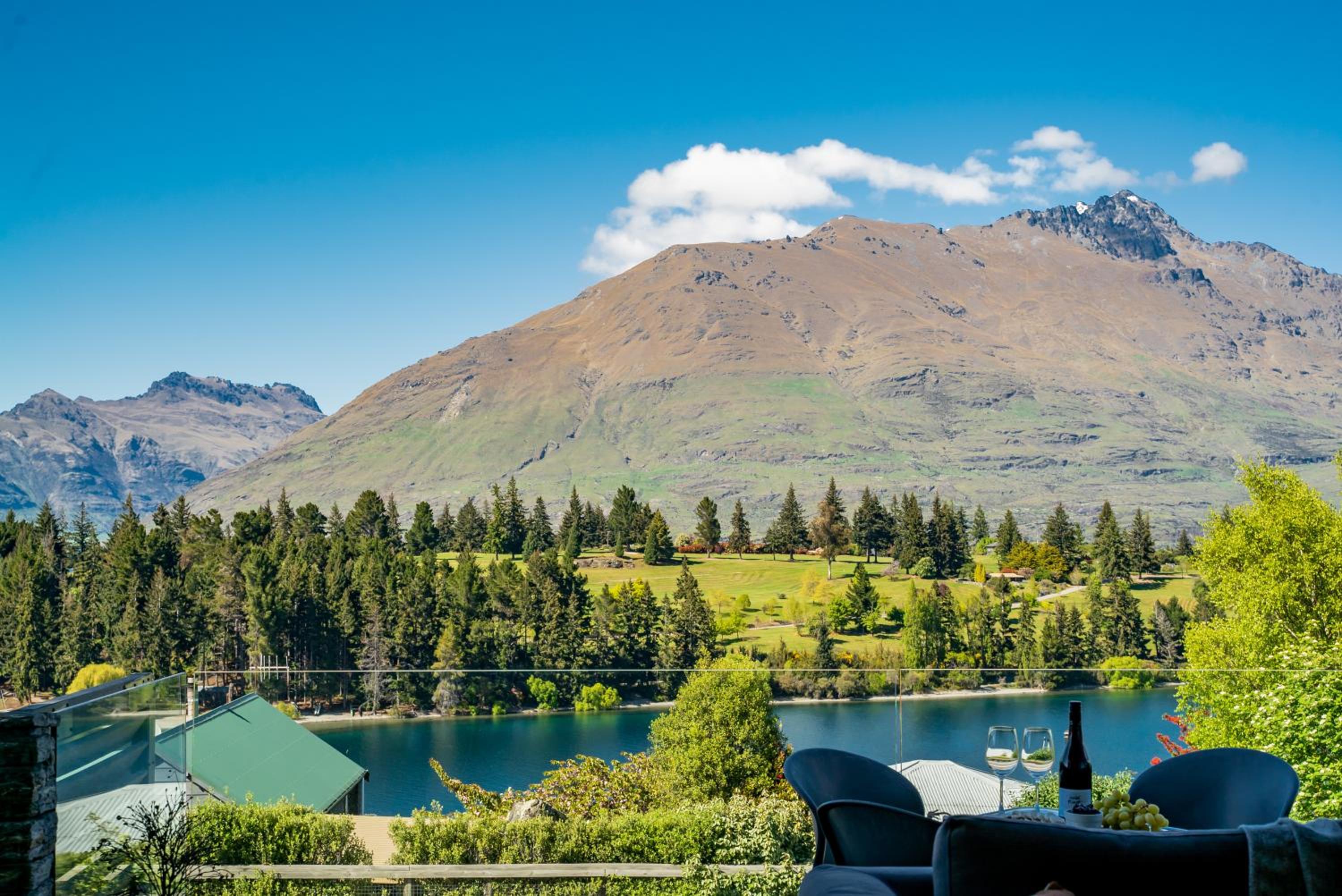 Modern Executive Living in Pounamu